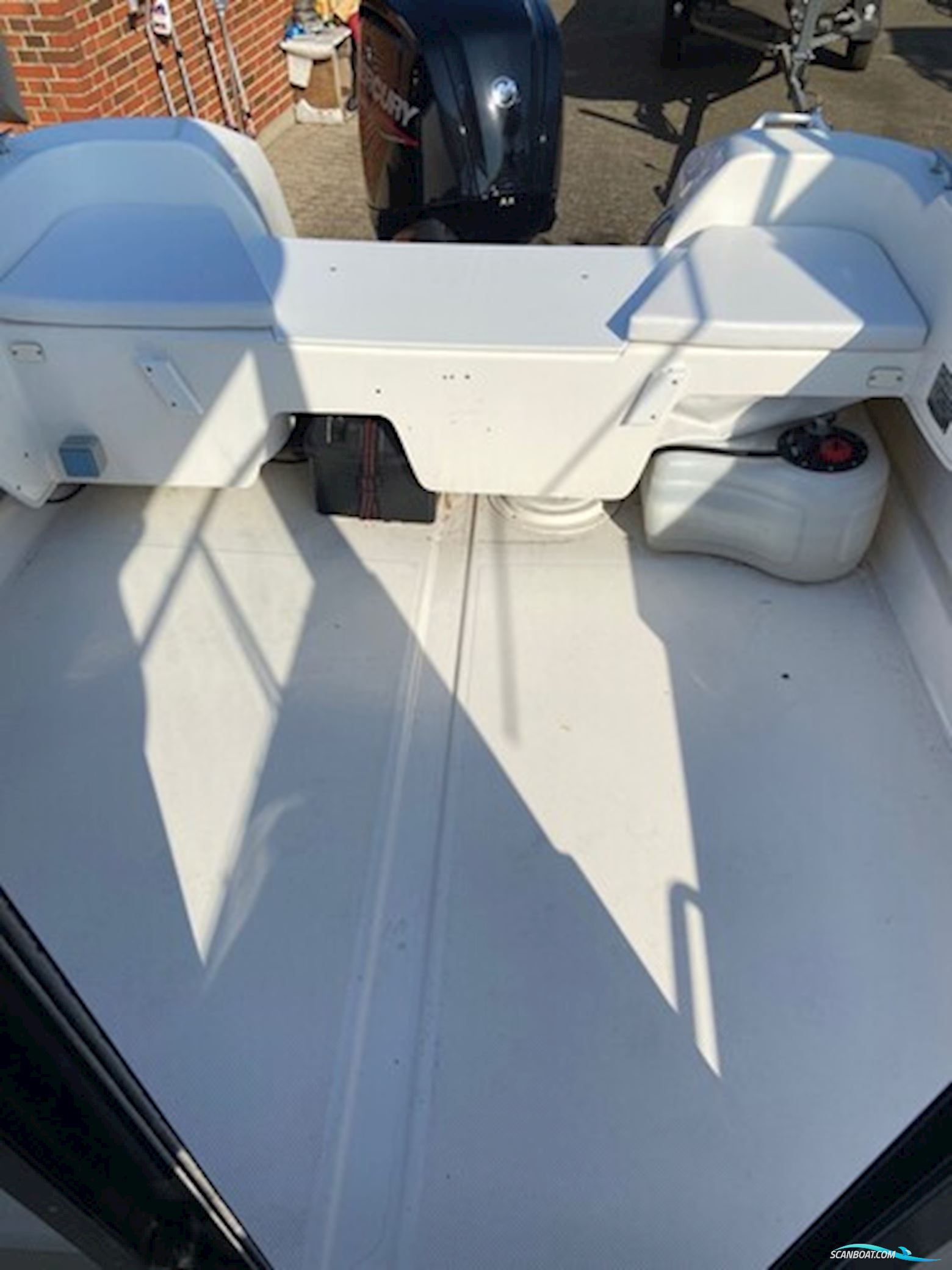 Smartliner Fisher 19 m/Mercury F80 hk EFI 4-takt - kun sejlet 10 T ! 