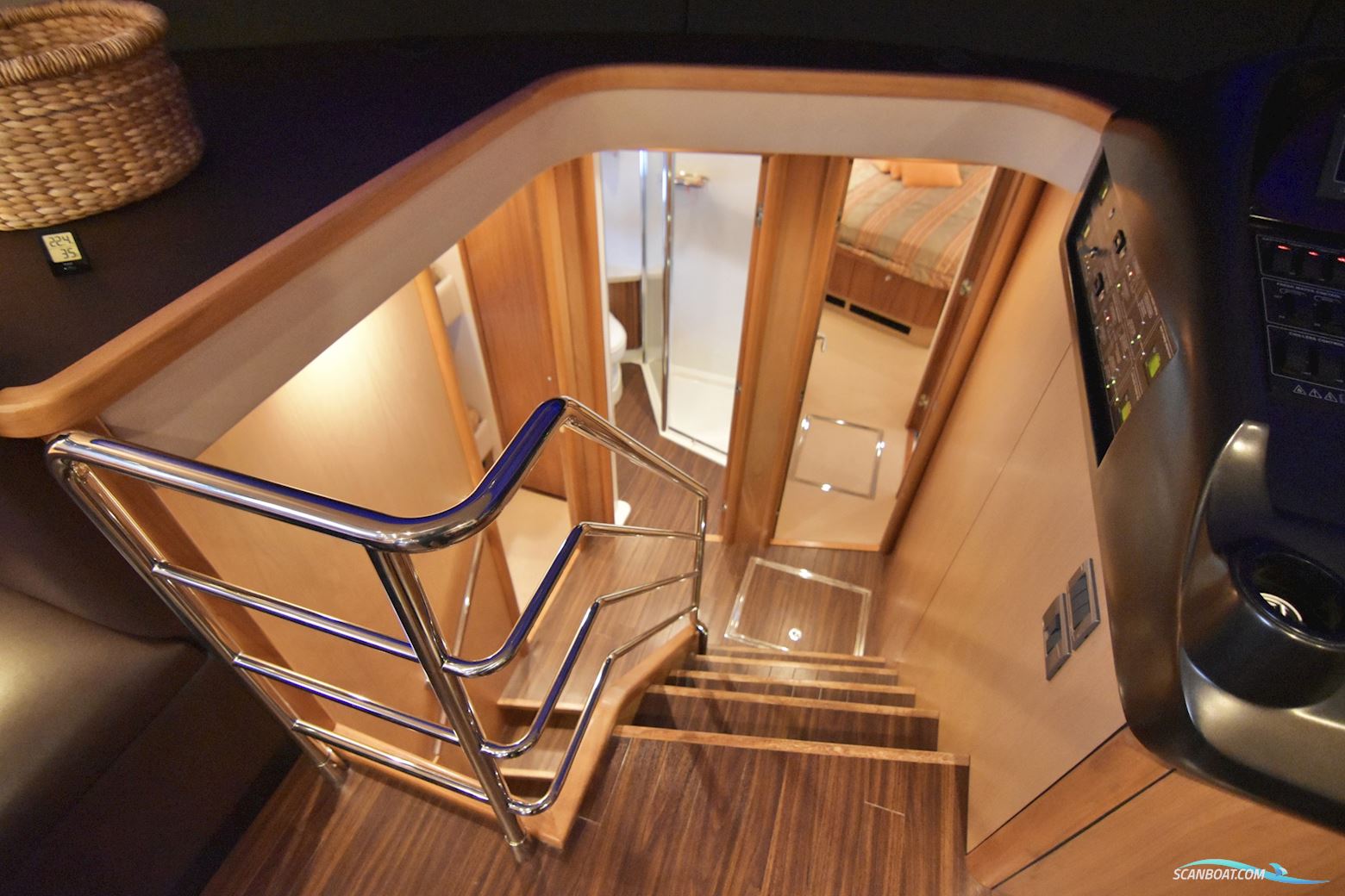 SOLGT Sunseeker Manhattan 70