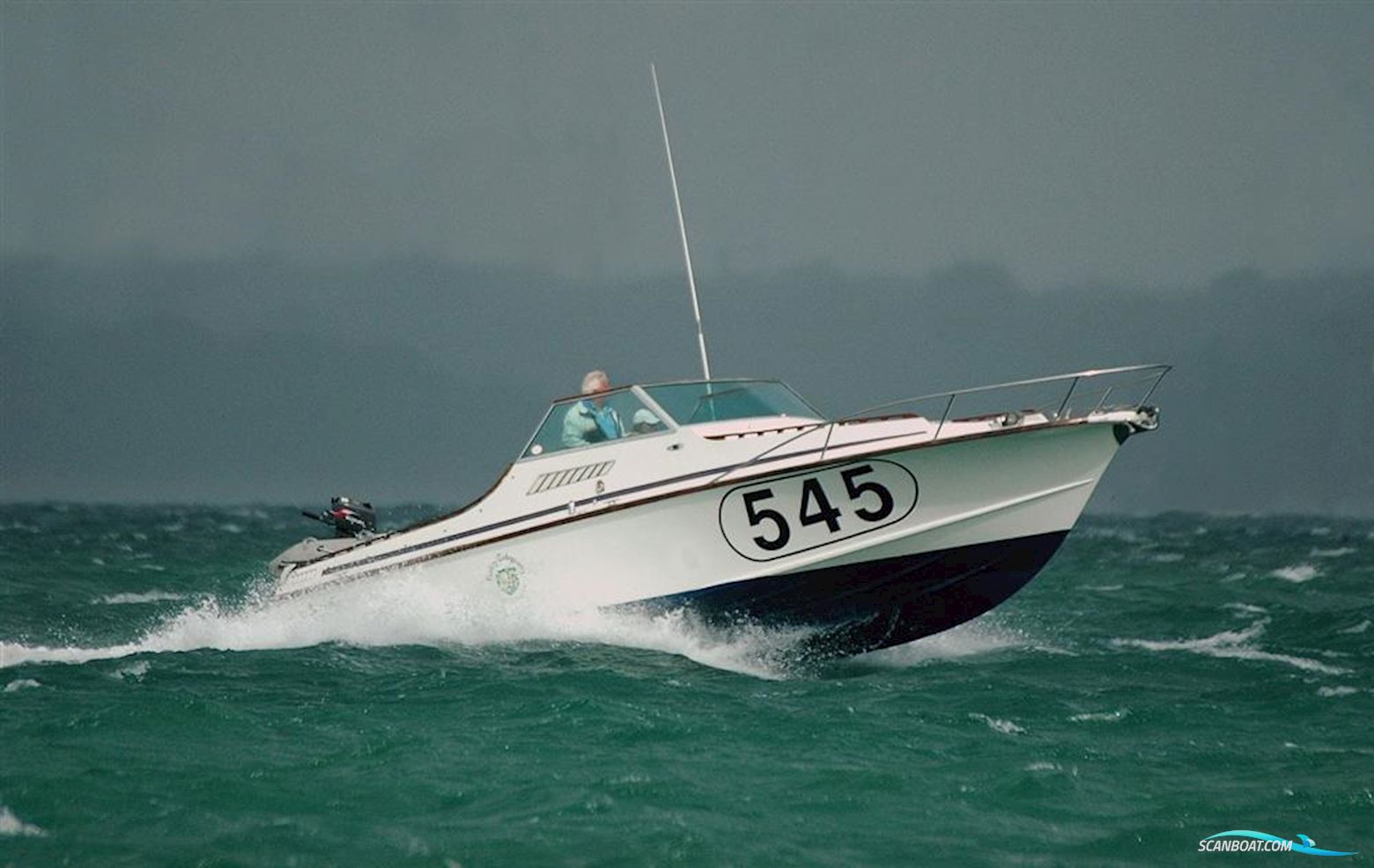 Souter & Sons Cowes-Torquay-Cowes race boat Motorbåd 1970, med Twin turbo-charged Yanmar 6LPS of 315 hp each with about 350 hours since re-build. motor, England