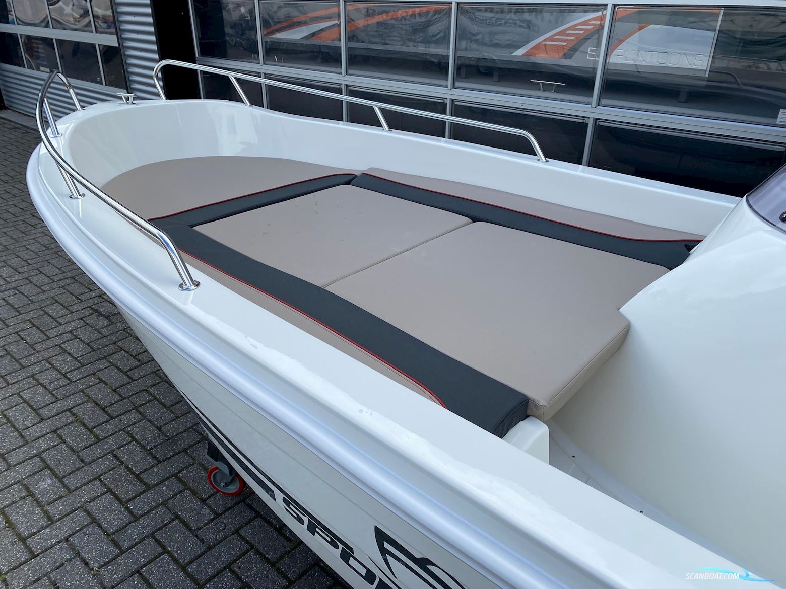 Sport-Yacht Classic 470 Sport
