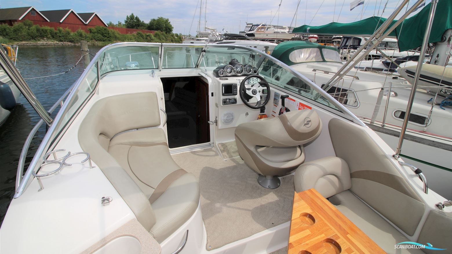 Starcraft 2650 Express Cruiser 