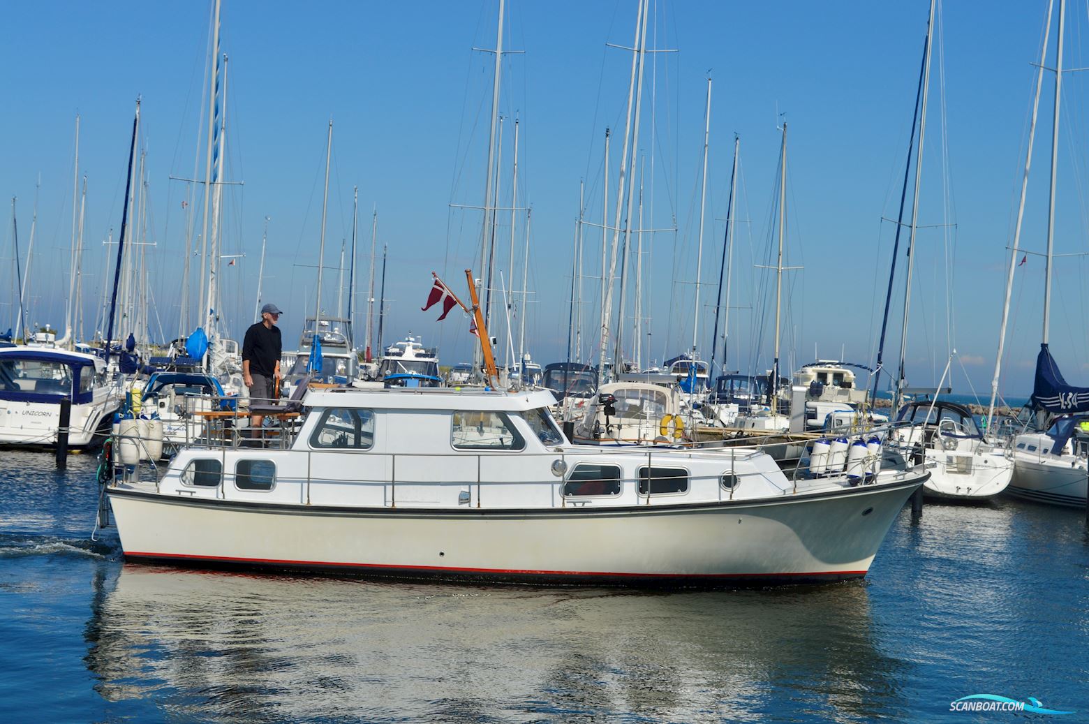 Starlett 34  Motorbåd 1980, med Ford 2712e diesel  motor, Danmark