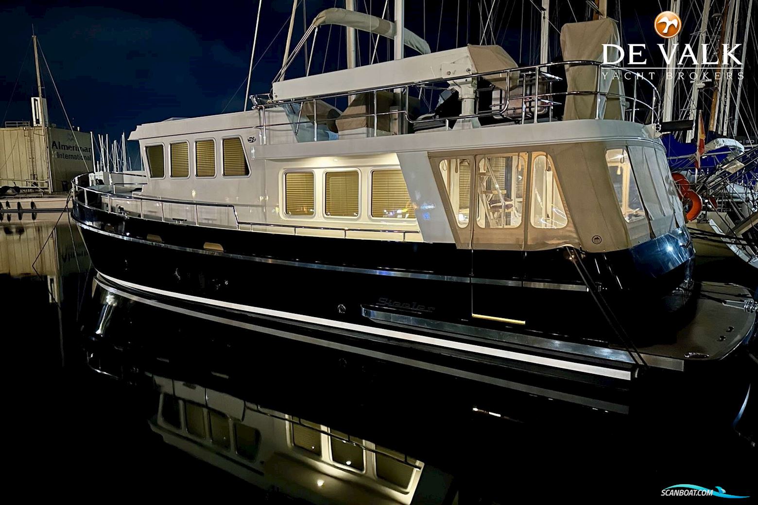 Steeler Explorer 50 Pilothouse