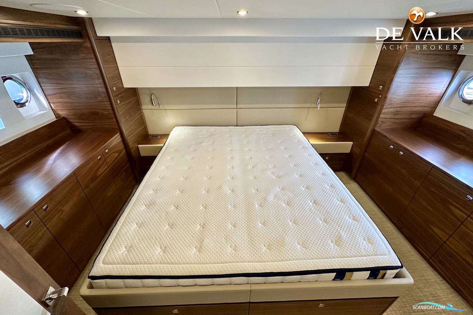 Steeler Explorer 50 Pilothouse