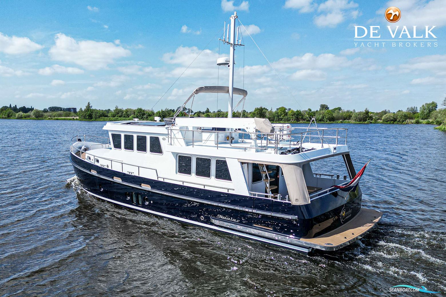 Steeler Explorer 50 Pilothouse