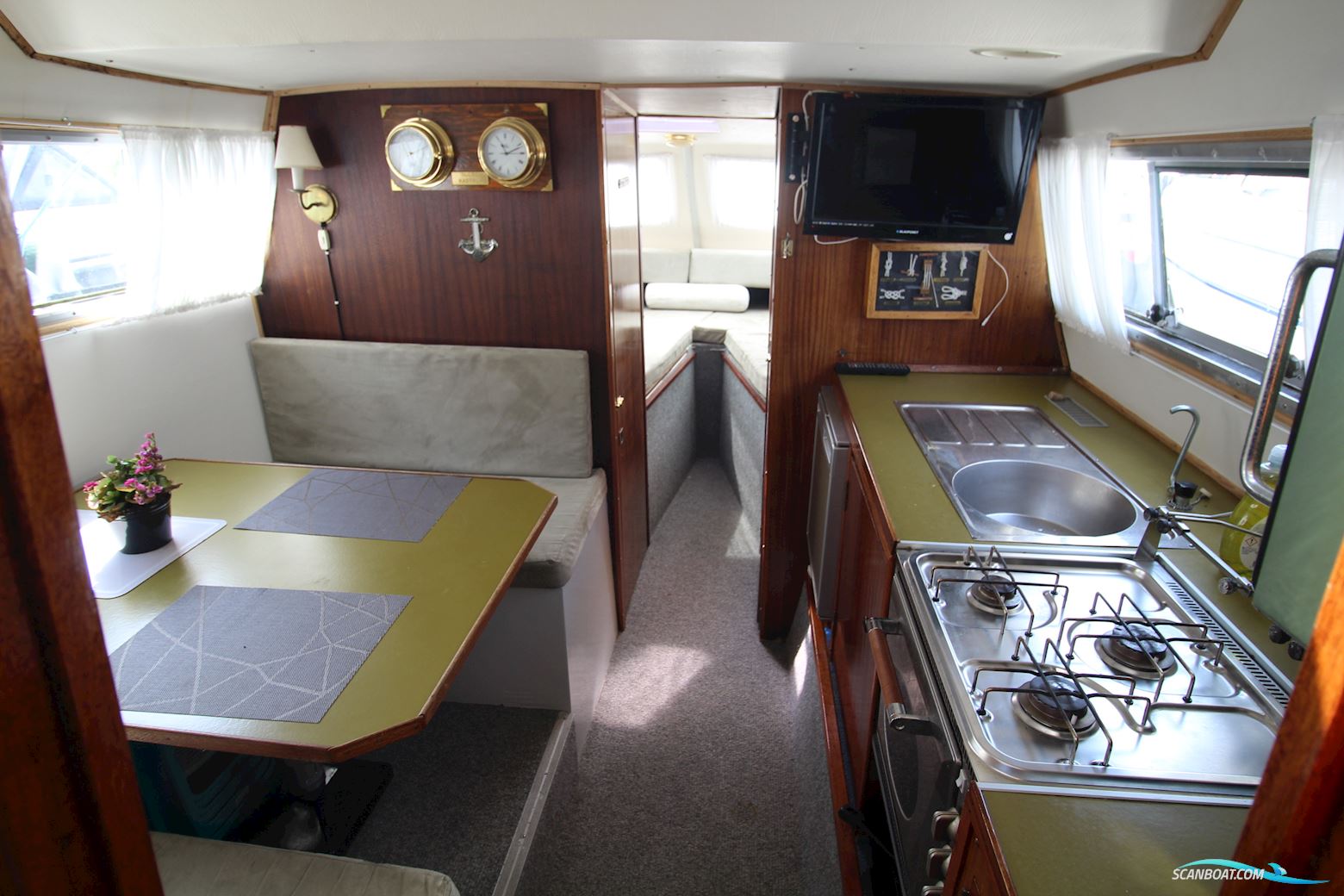 Sterling Sabre 28 New Engine