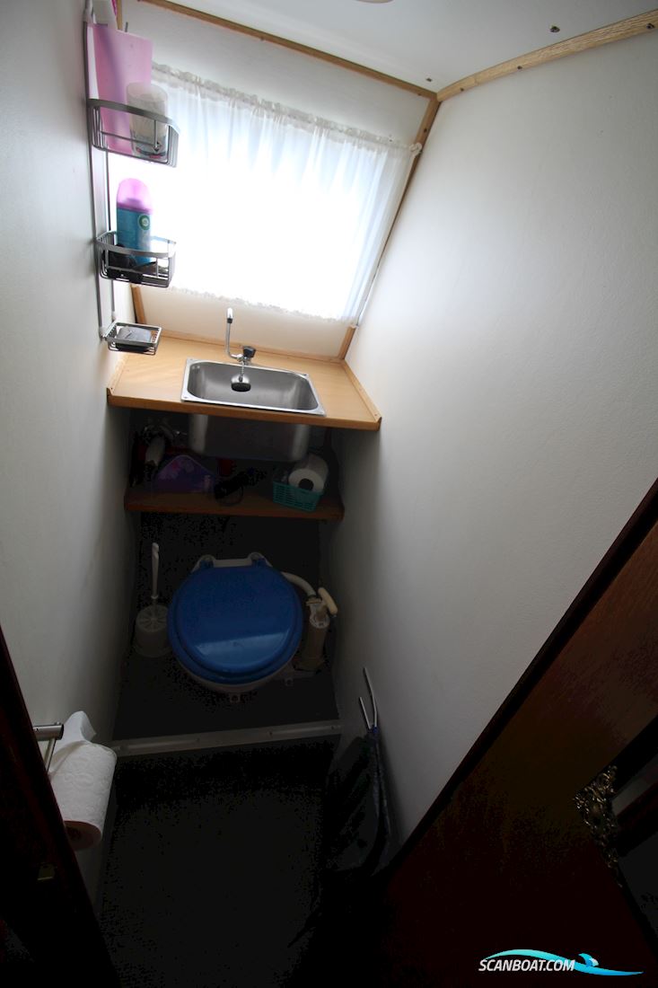 Sterling Sabre 28 New Engine