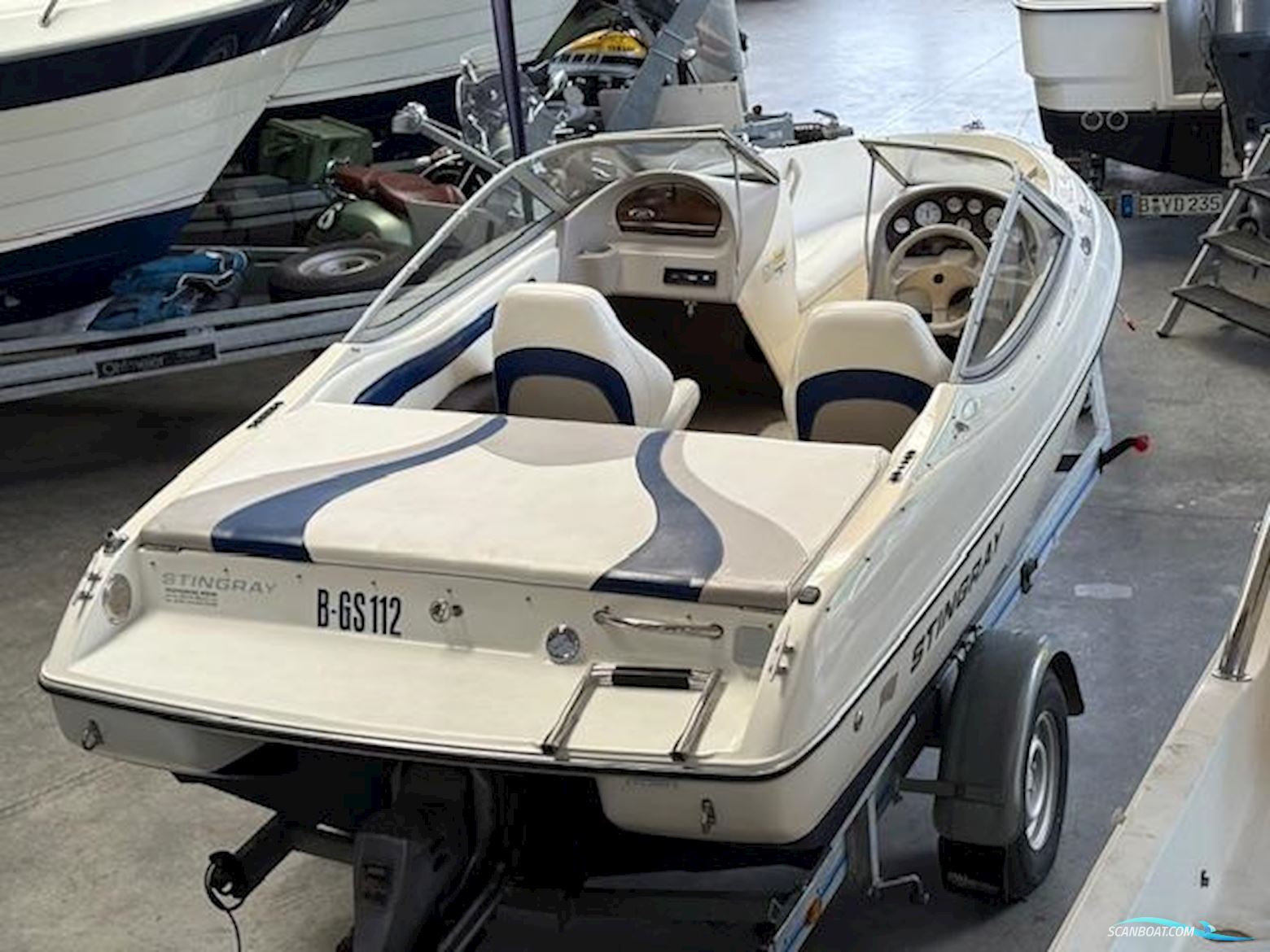 Stingray 180 RX Bowrider, Bj. 2005 Berlin Bei Yachtagentur Döri Motorbåd 2005, med Volvo Penta 3.0 L / GL / SX ca. 135 PS motor, Tyskland