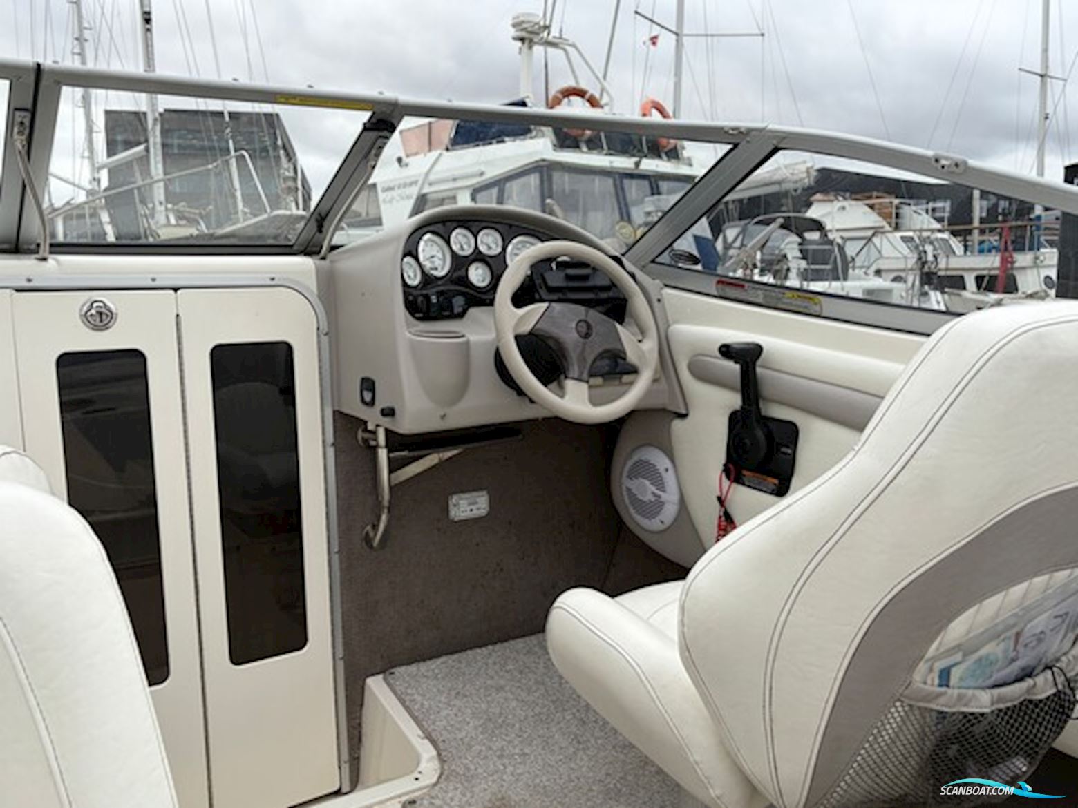 Stingray 200 CS Med 4,3 L V6 225 HK Volvo Penta – Kun 315 Timer