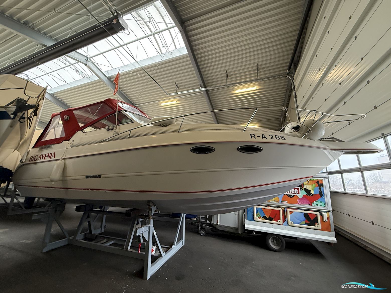 Stingray Svc 829 Motorbåd 1991, med Volvo Penta V8 motor, Tyskland