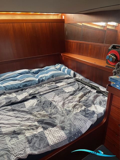 Storebro 36 flybridge