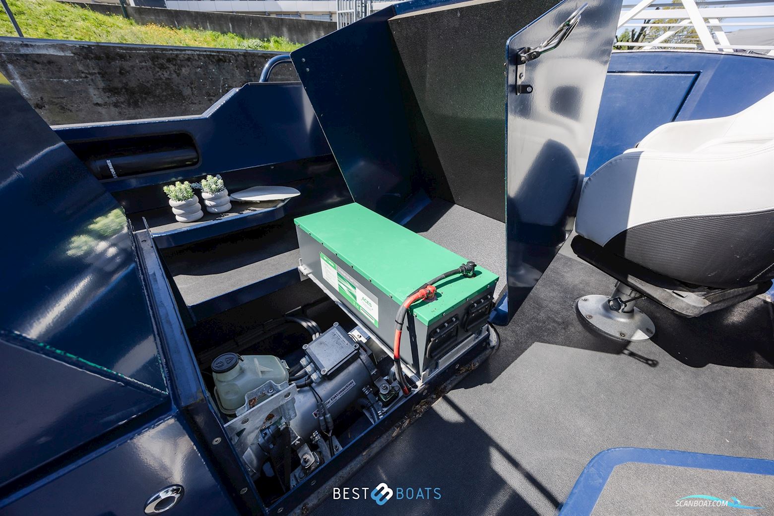 Stormer Marine Tender R75