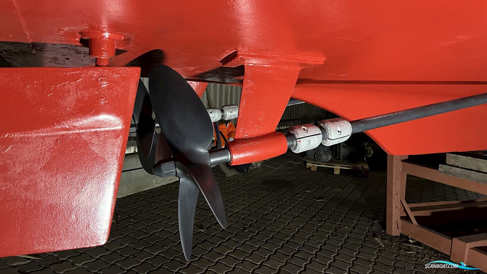 Storø 34, hysterisk velholdt og smækfyldt med lækre detaljer og stil.