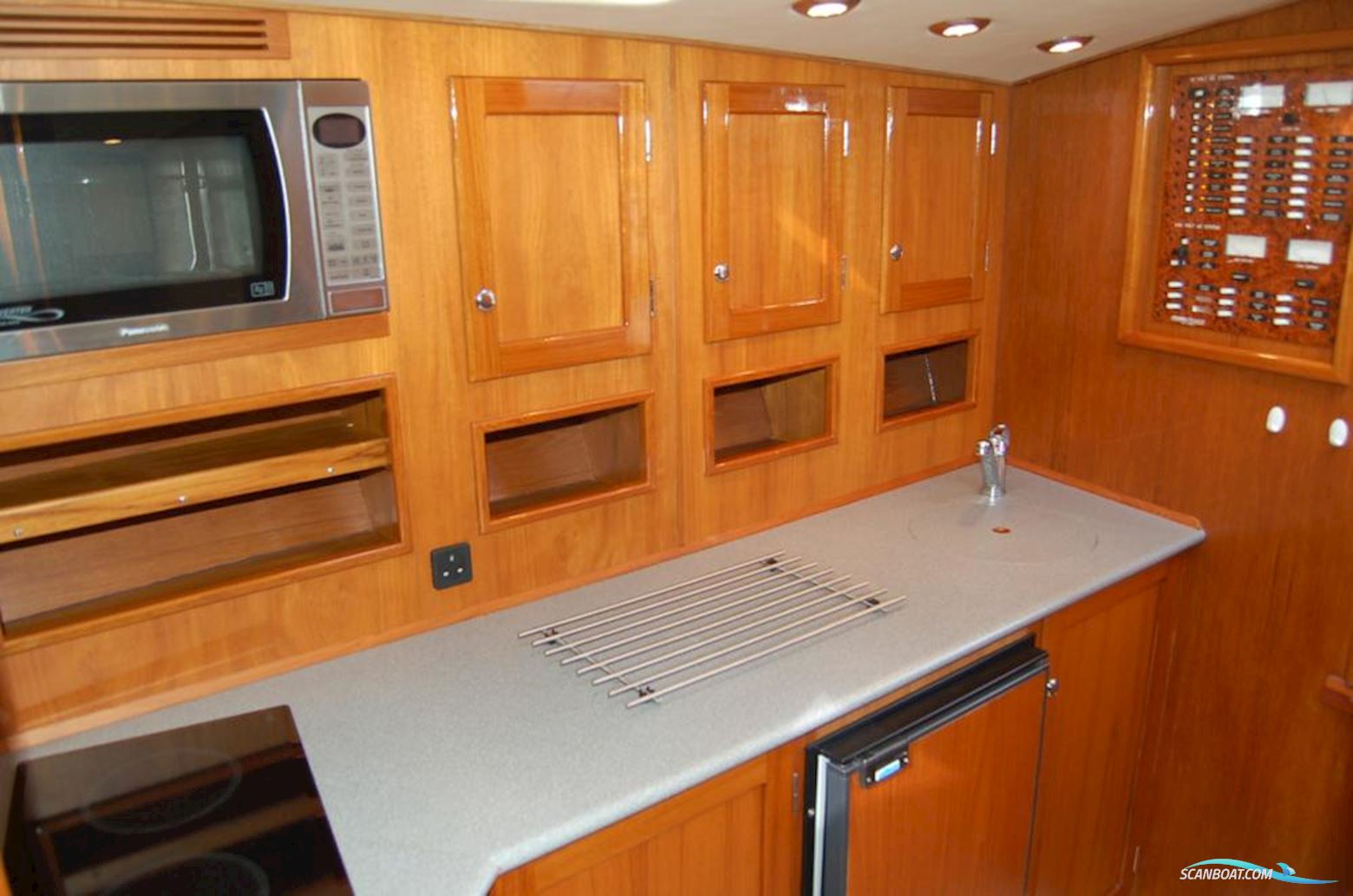 Striker Sport Fisher