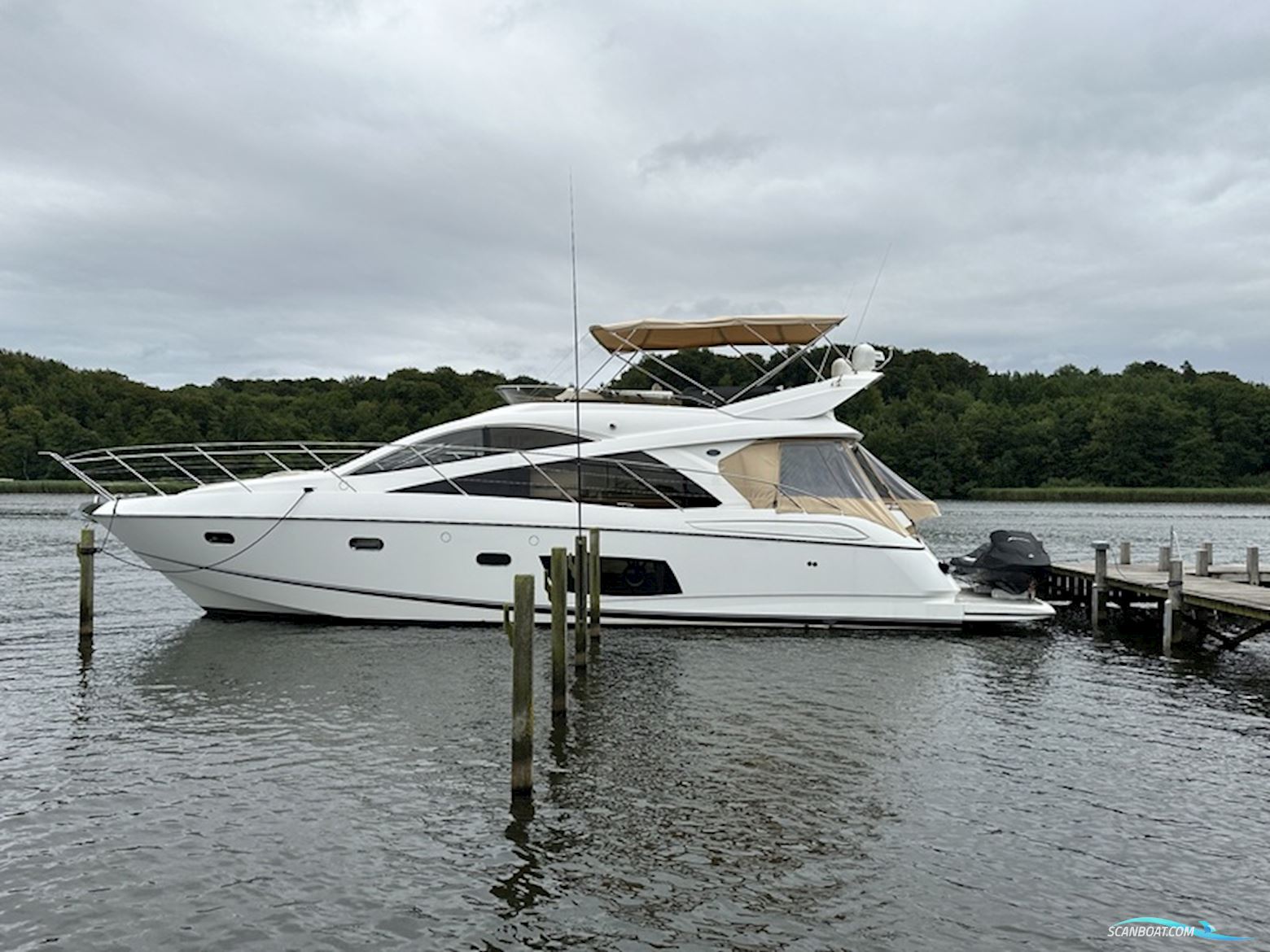 Sunseeker - Manhattan 53 Motorbåd 2012, med 2 x Man 800
 motor, Danmark