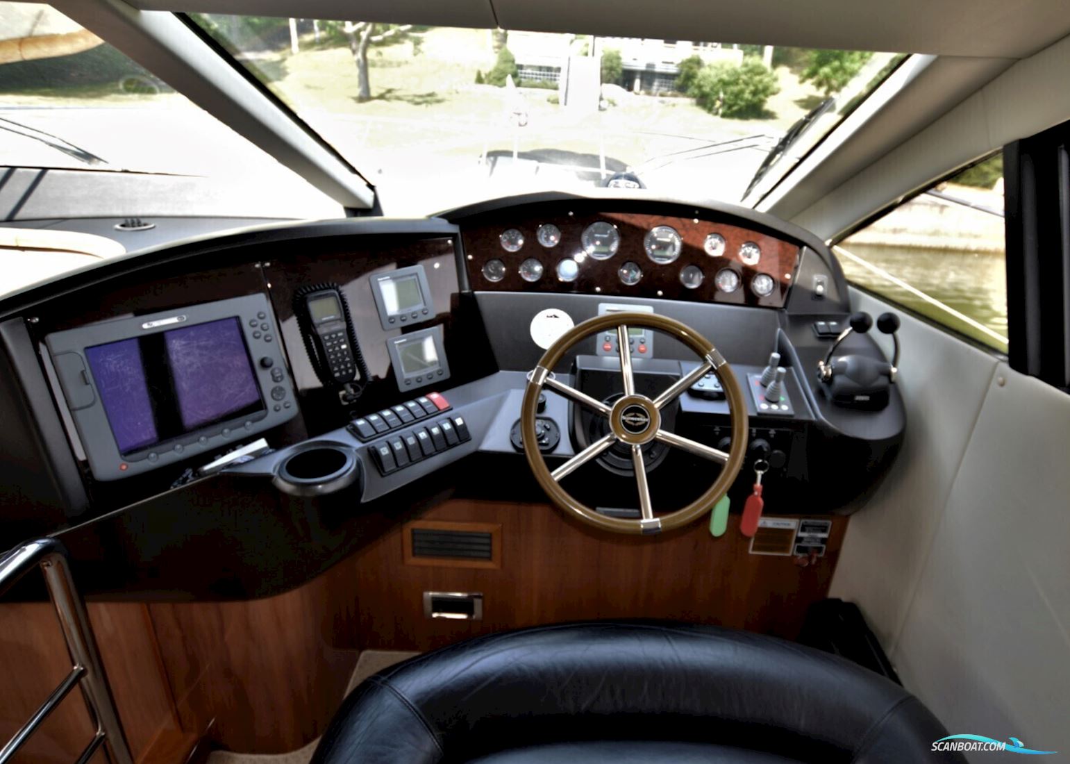 Sunseeker 50 Manhattan.