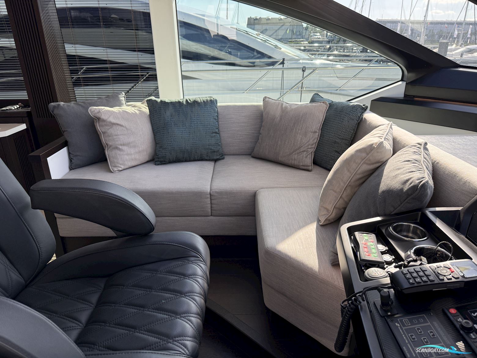 Sunseeker 74 Sport Yacht