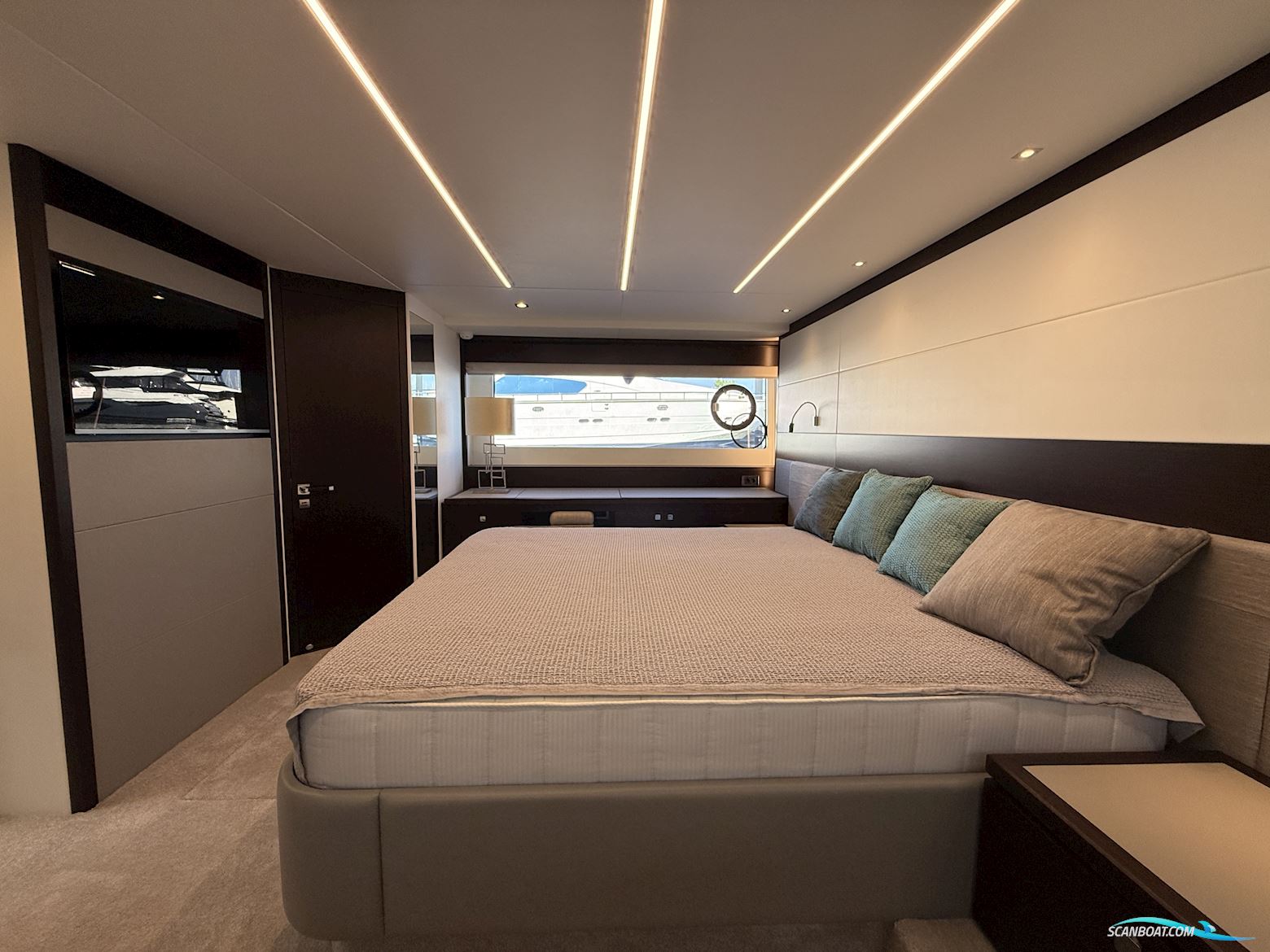 Sunseeker 74 Sport Yacht