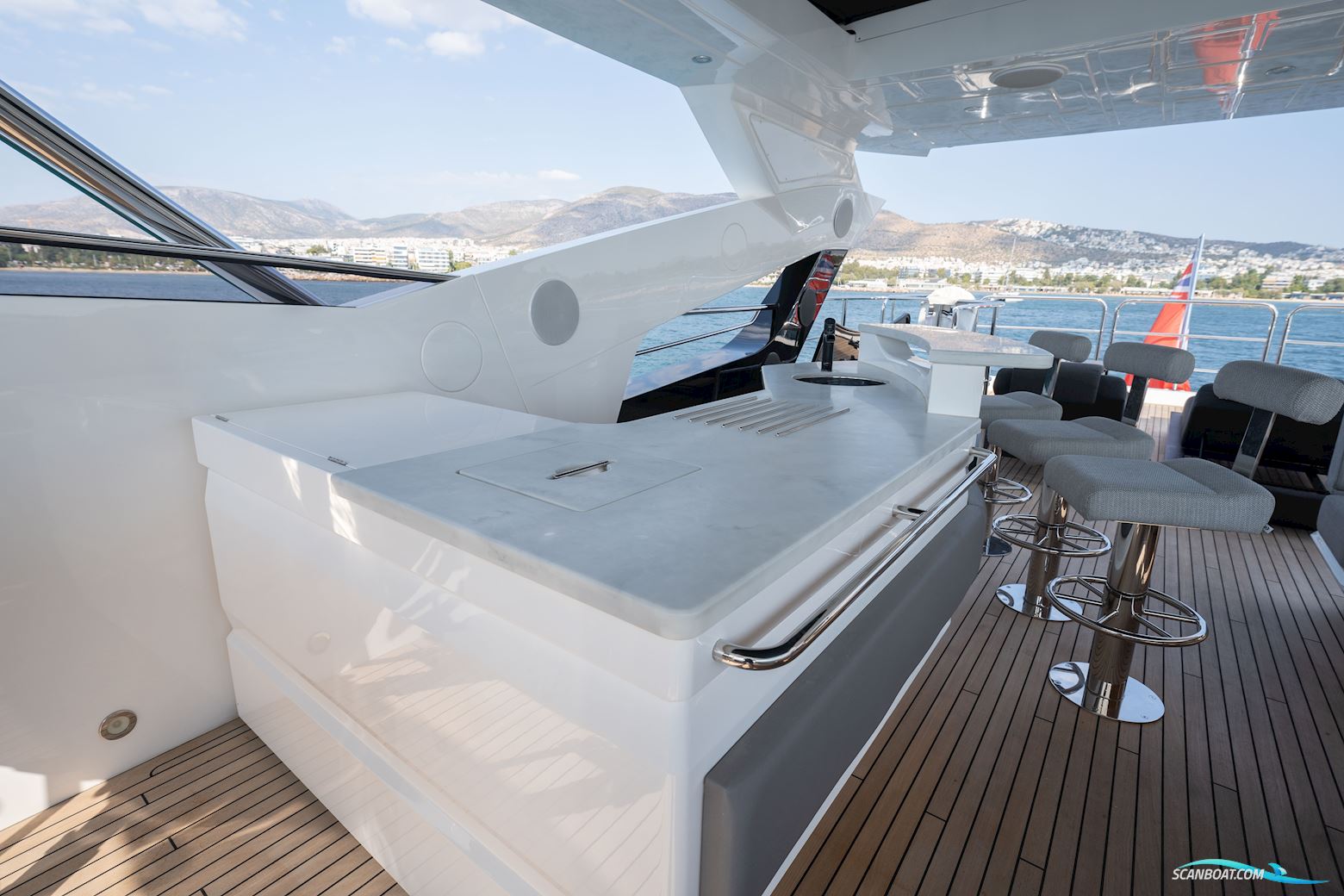 Sunseeker 95 Yacht