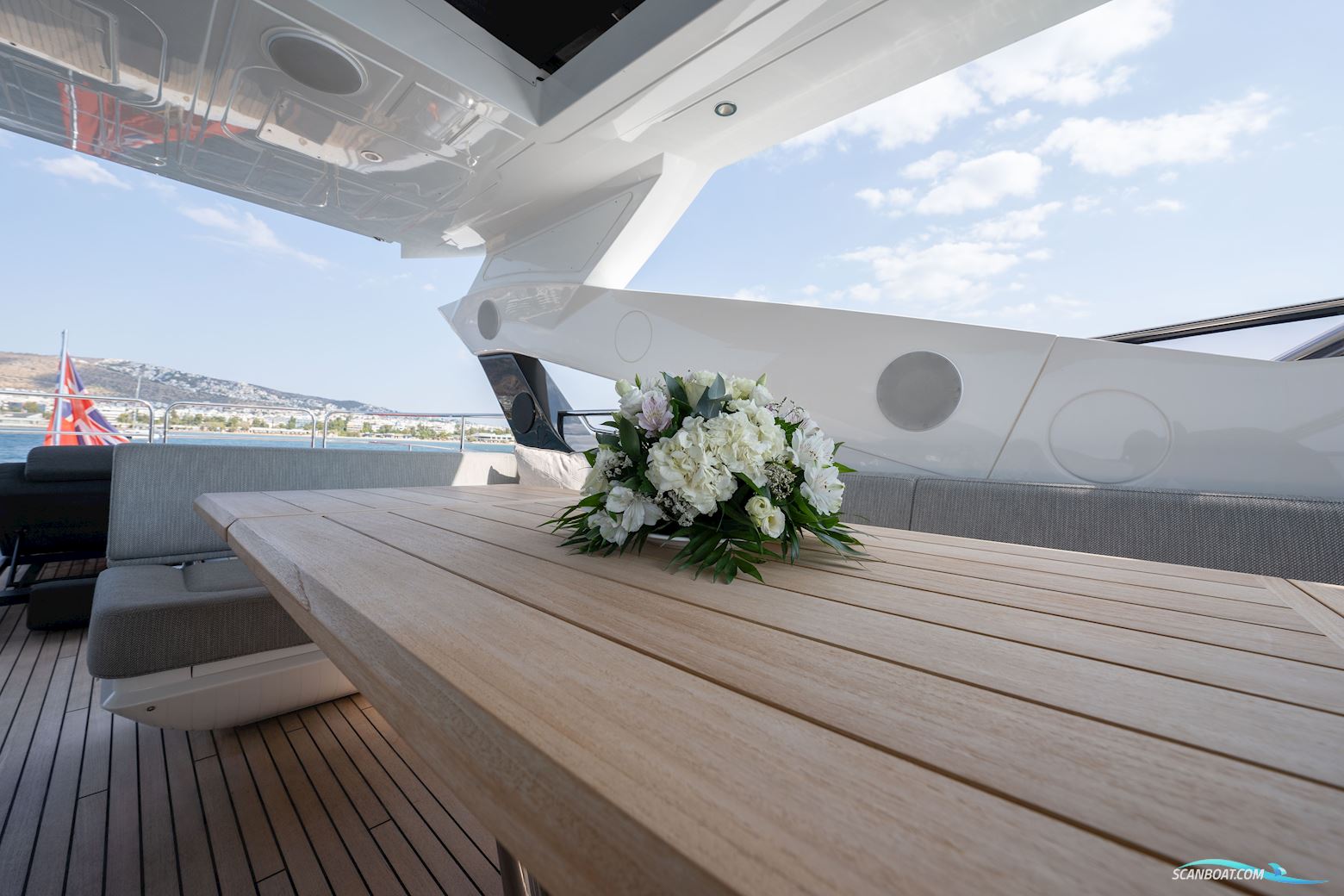 Sunseeker 95 Yacht