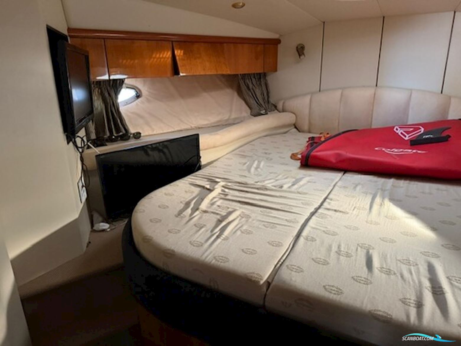 Sunseeker Camargue 44 – 2000 – 2 x Caterpillar 435 HK – Eksklusiv Sportscruiser Med Omfattende Opgraderinger