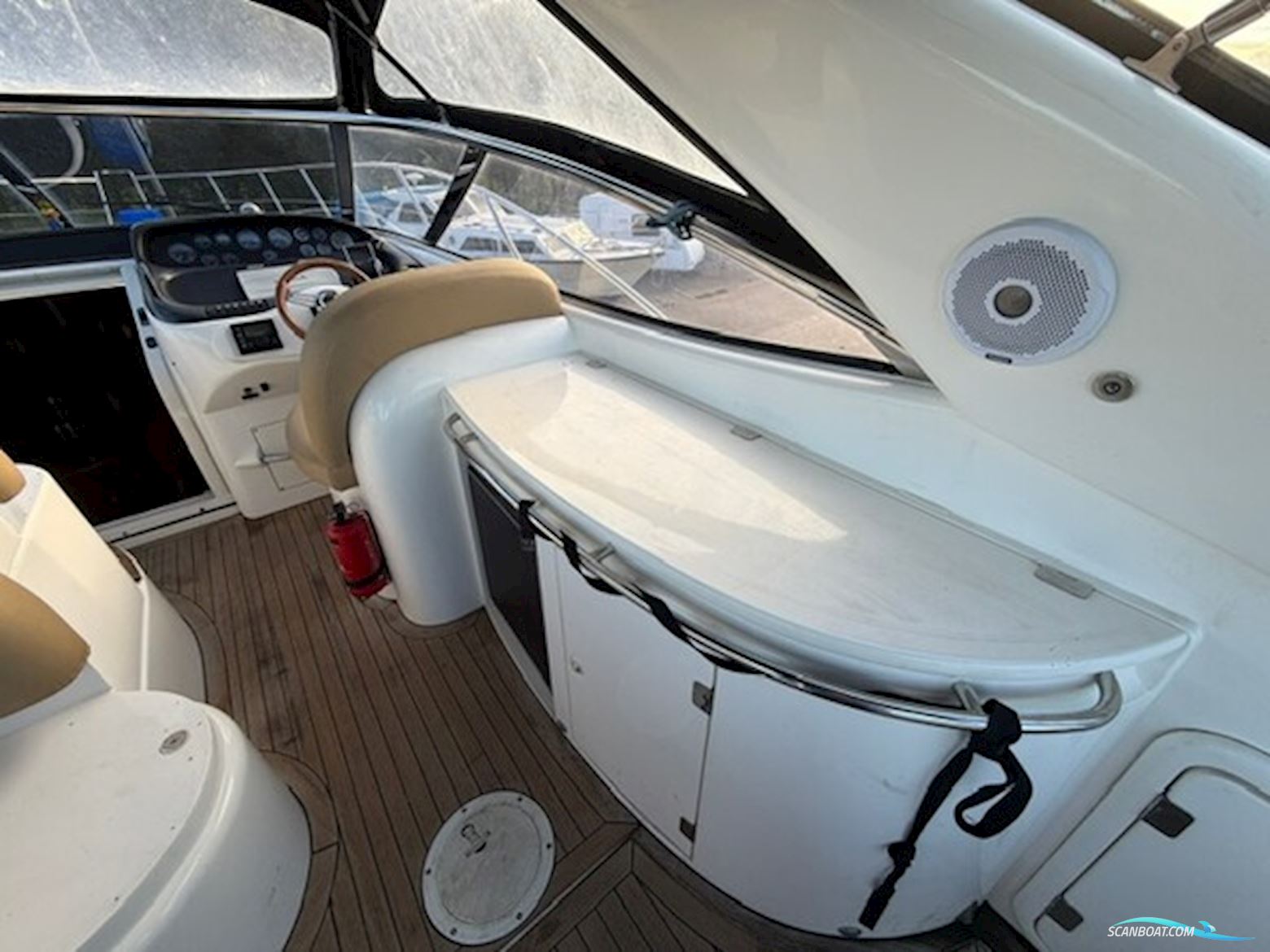 Sunseeker Camargue 44 – 2000 – 2 x Caterpillar 435 HK – Eksklusiv Sportscruiser Med Omfattende Opgraderinger