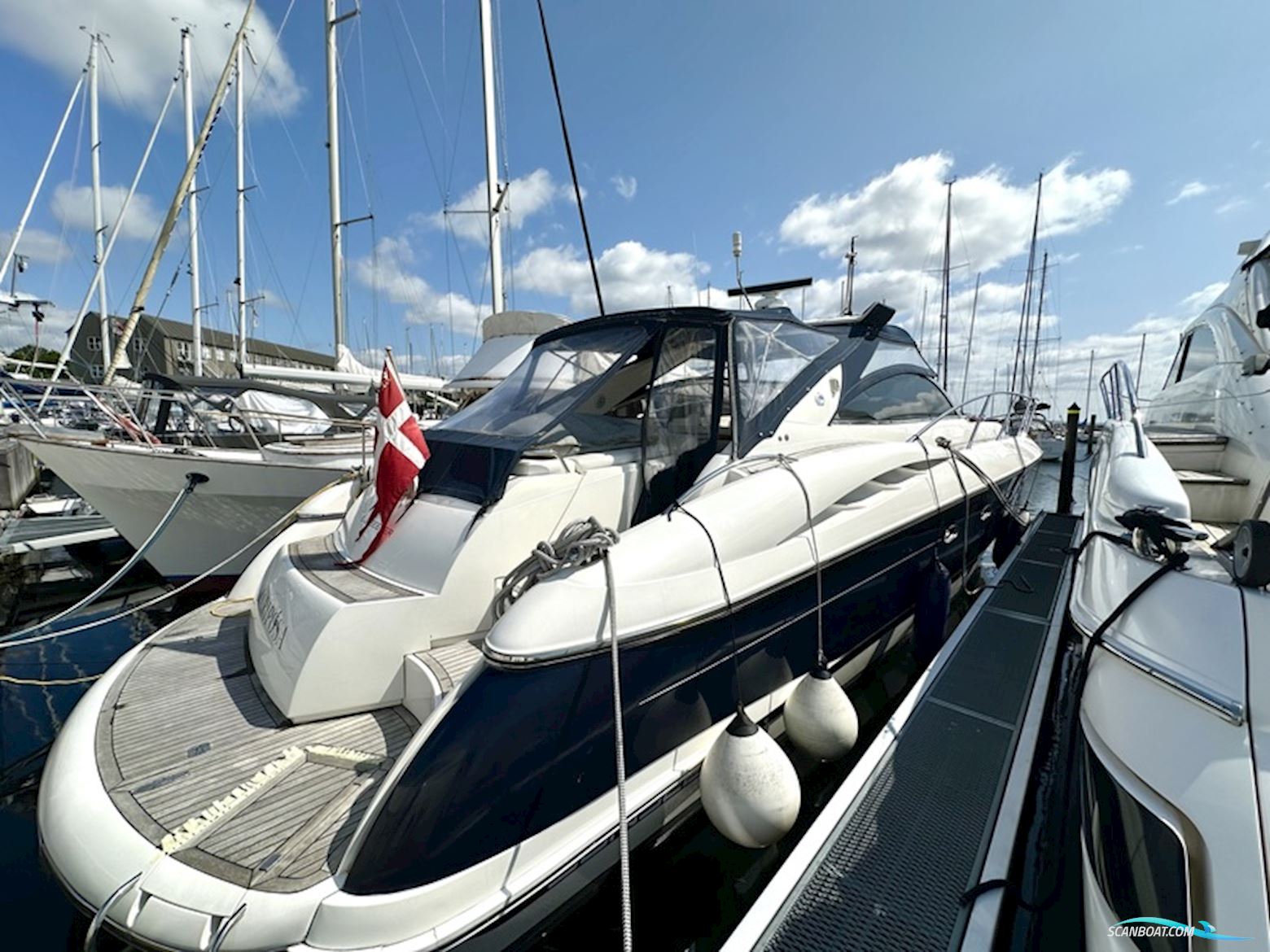 Sunseeker Camargue 50 Motorbåd 2001, med Caterpillar
 motor, Danmark