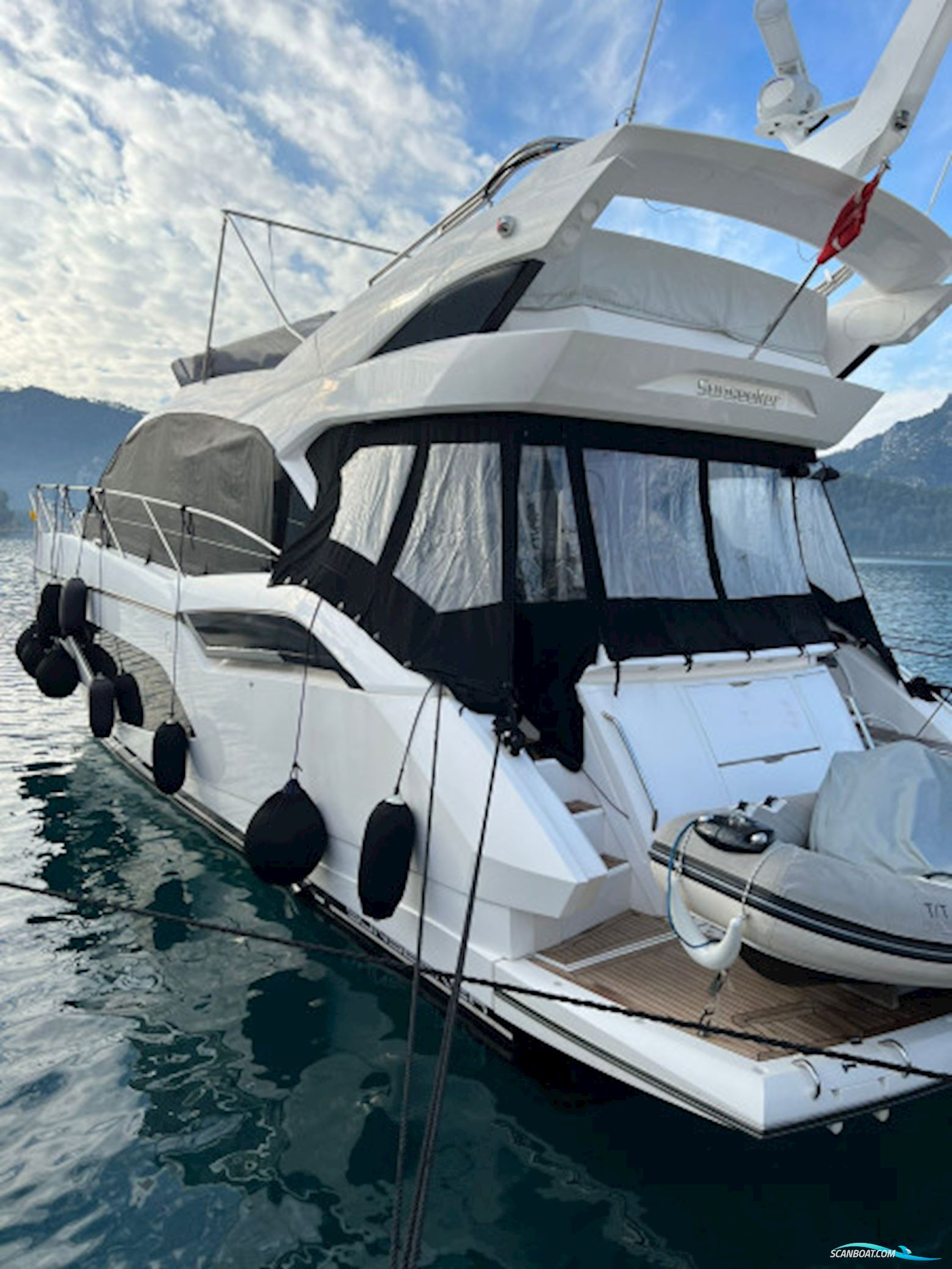 Sunseeker Manhattan 52 FLY