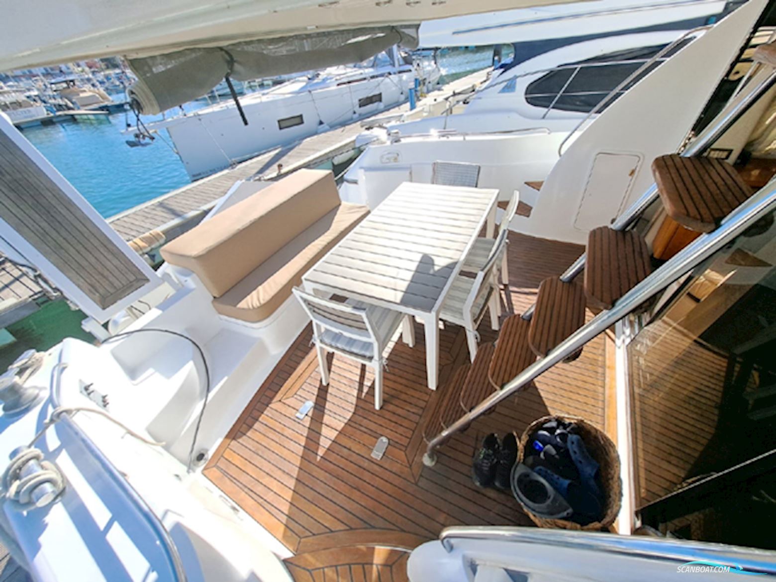 Sunseeker Manhattan 62