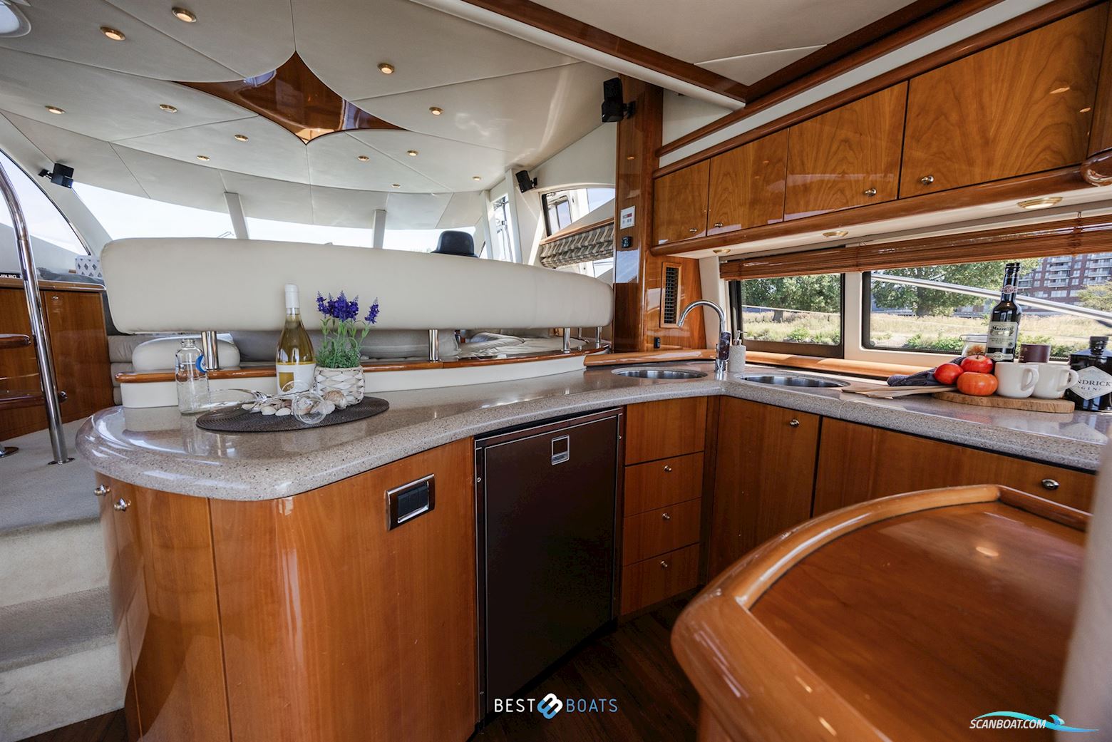 Sunseeker Manhattan 64