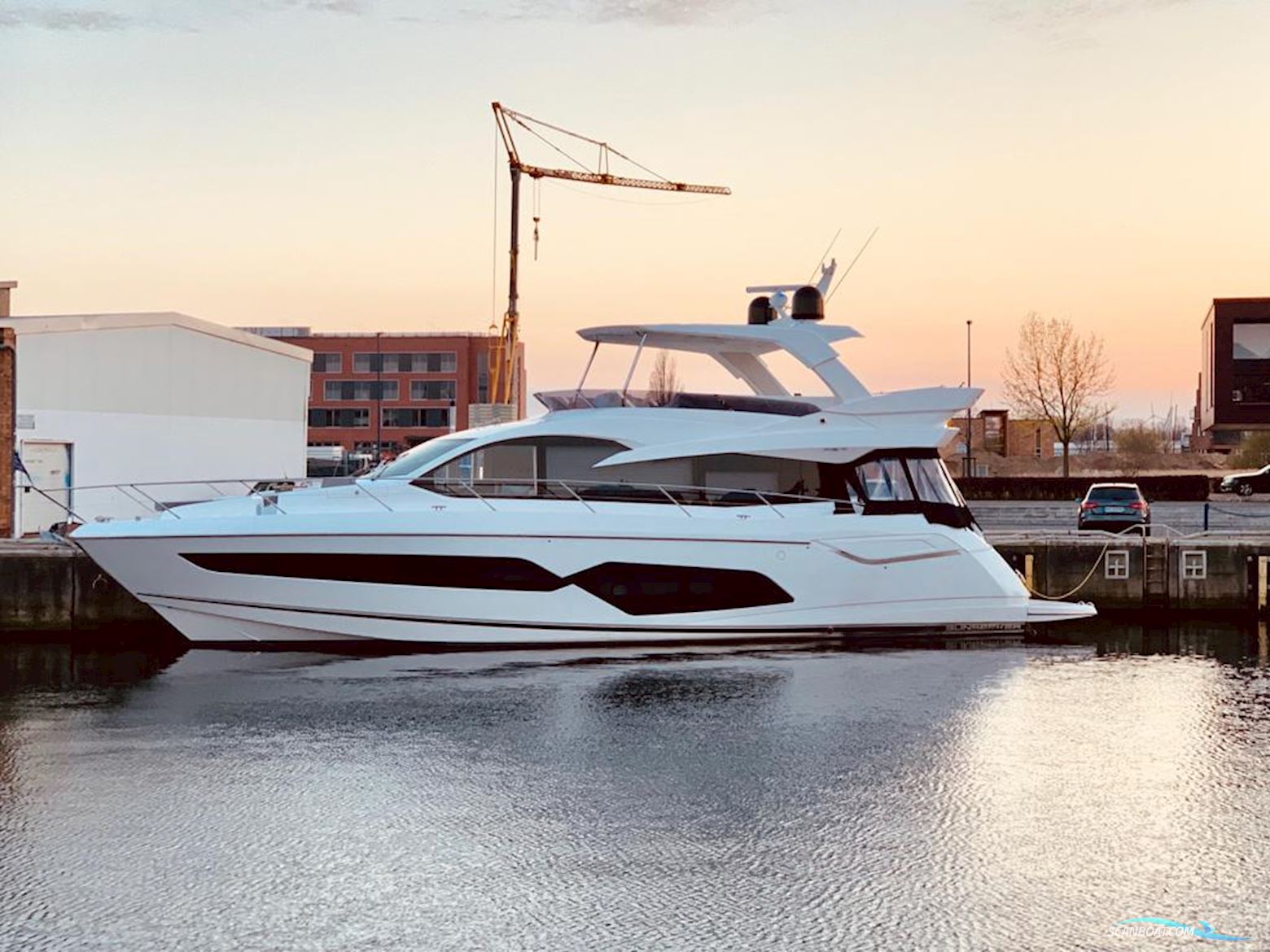 Sunseeker Manhattan 66 Motorbåd 2019, med MAN V8-1200 motor, Tyskland