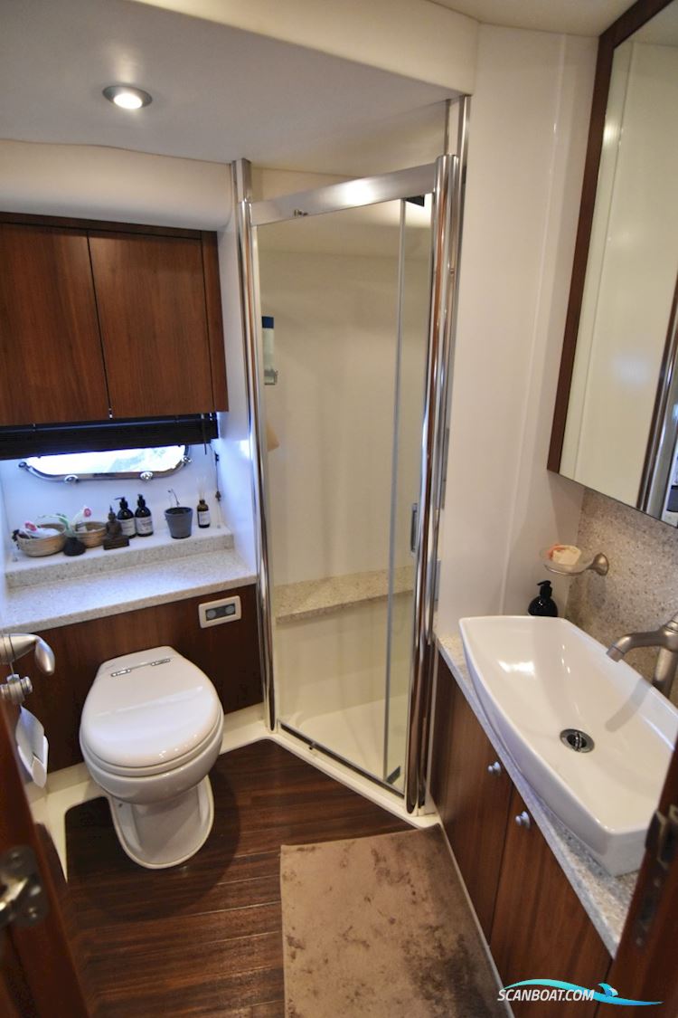 Sunseeker manhattan 70