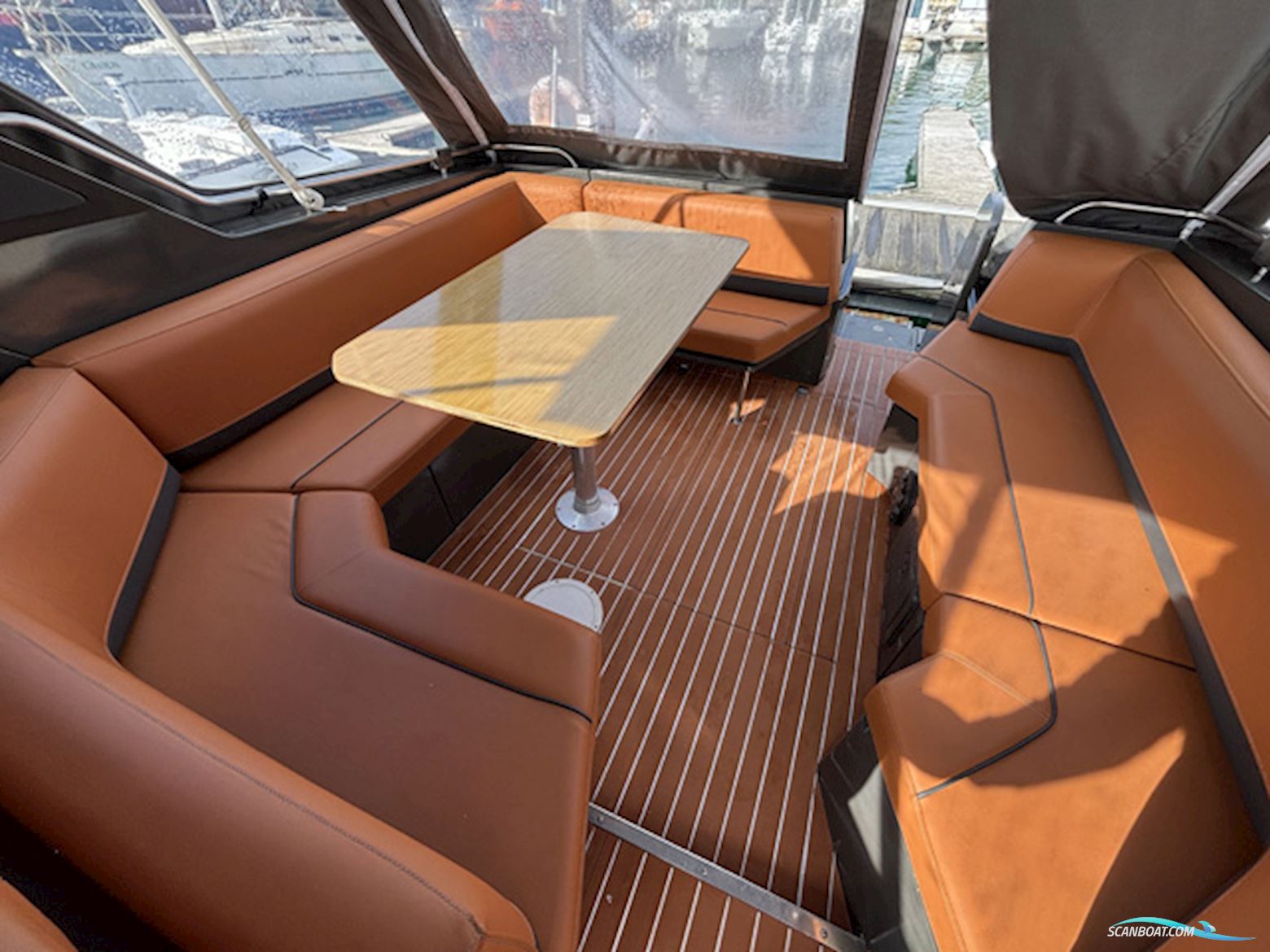 Sunseeker Martinique 38