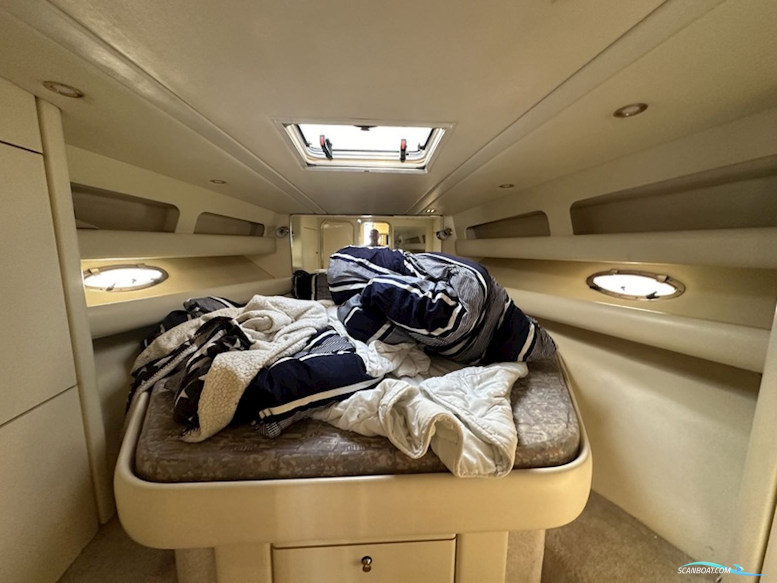 Sunseeker Mustique 42