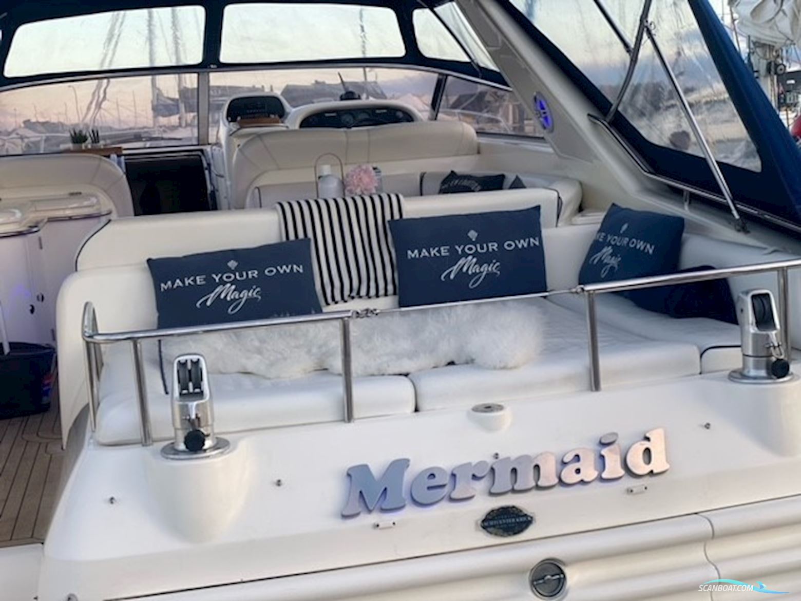 Sunseeker Mustique 42