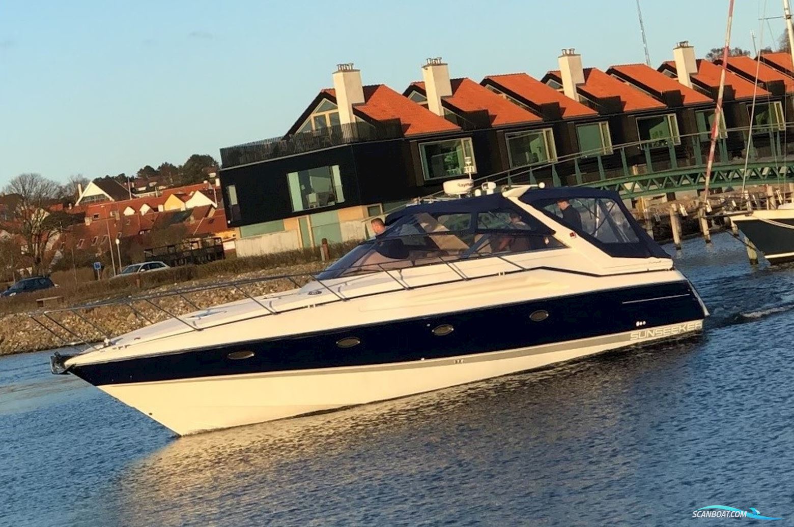 Sunseeker Mustique 42 Motorbåd 1993, med 2 x Volvo Penta Tamp 72a 
 motor, Danmark