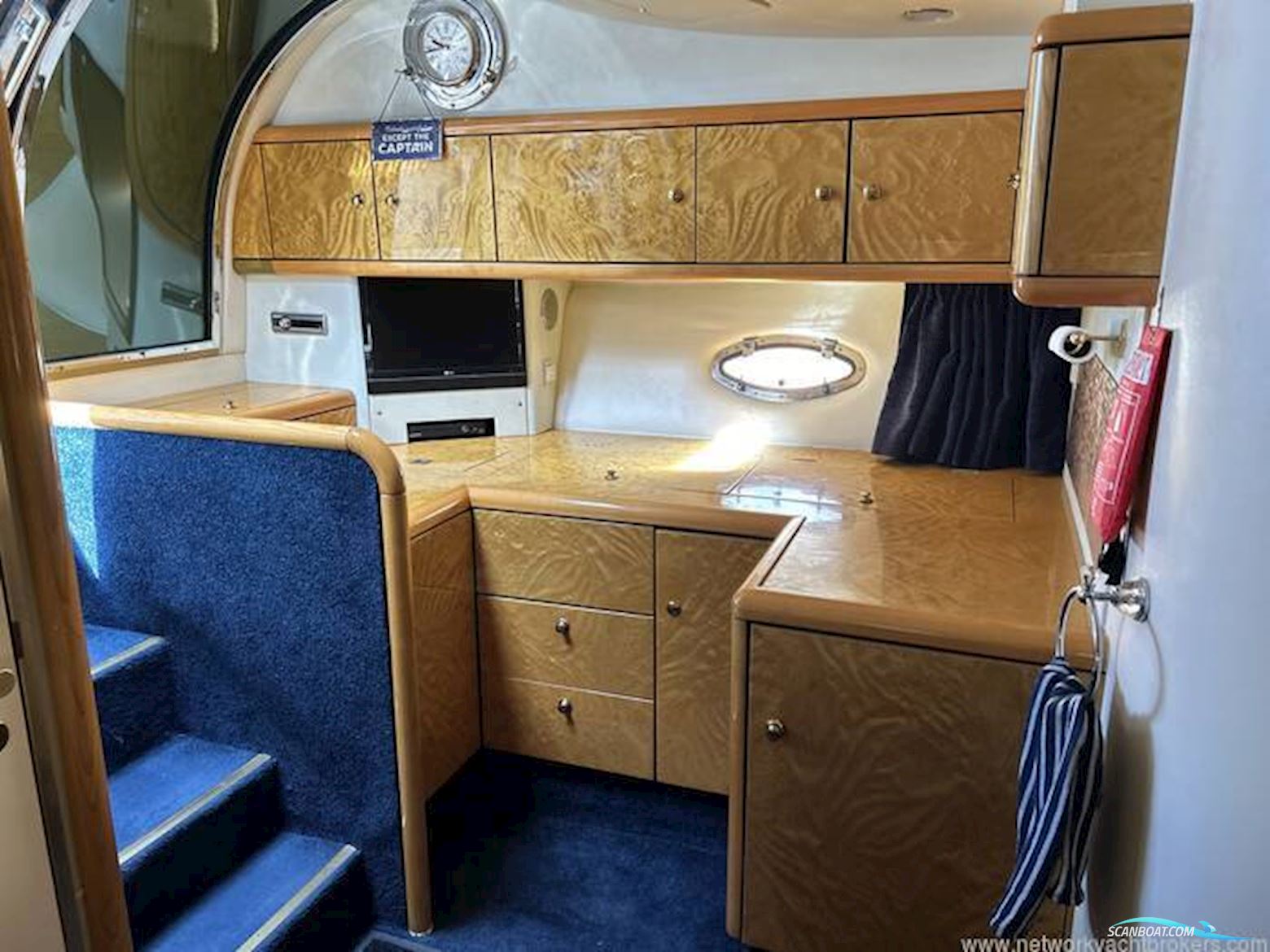 Sunseeker Mystique 42