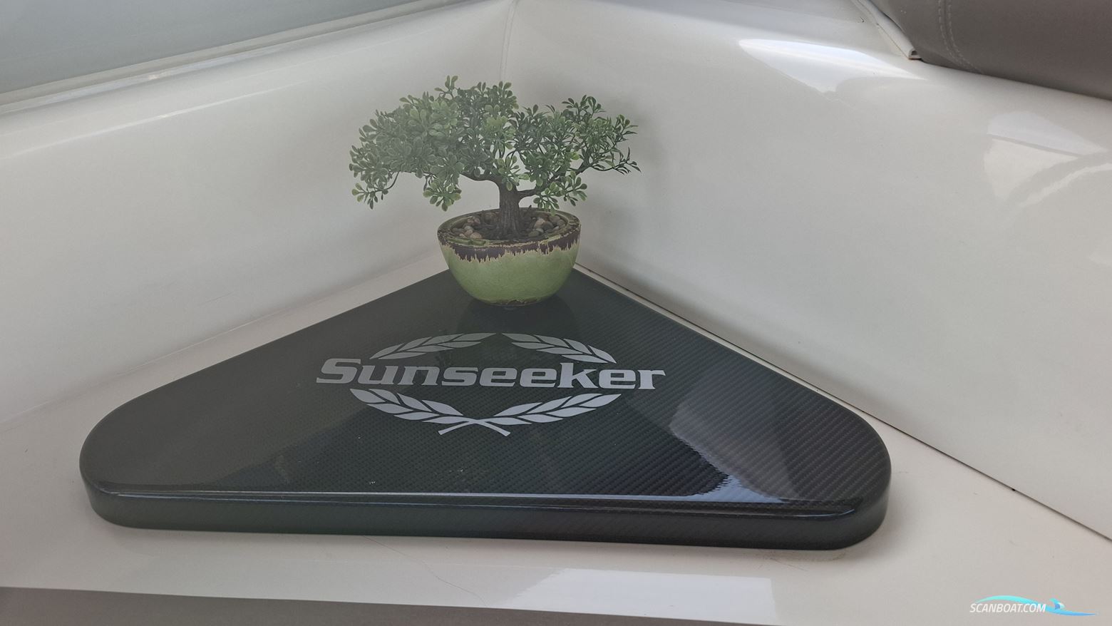 Sunseeker Portofino 400