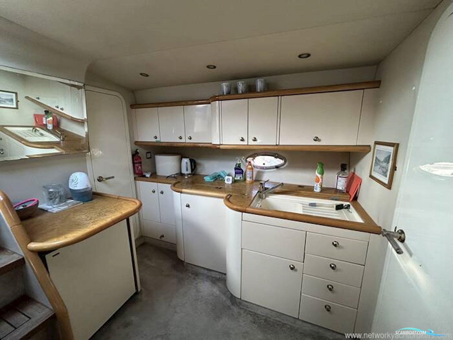 Sunseeker Portofino 400