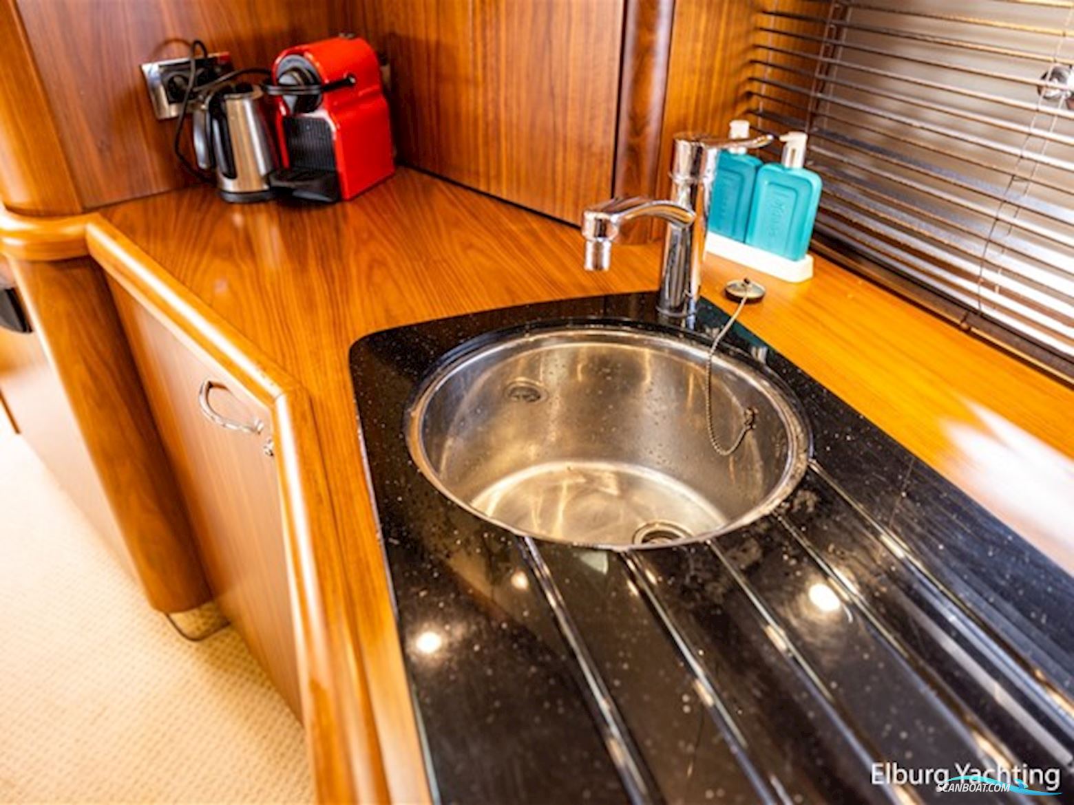 Sunseeker Portofino 53 