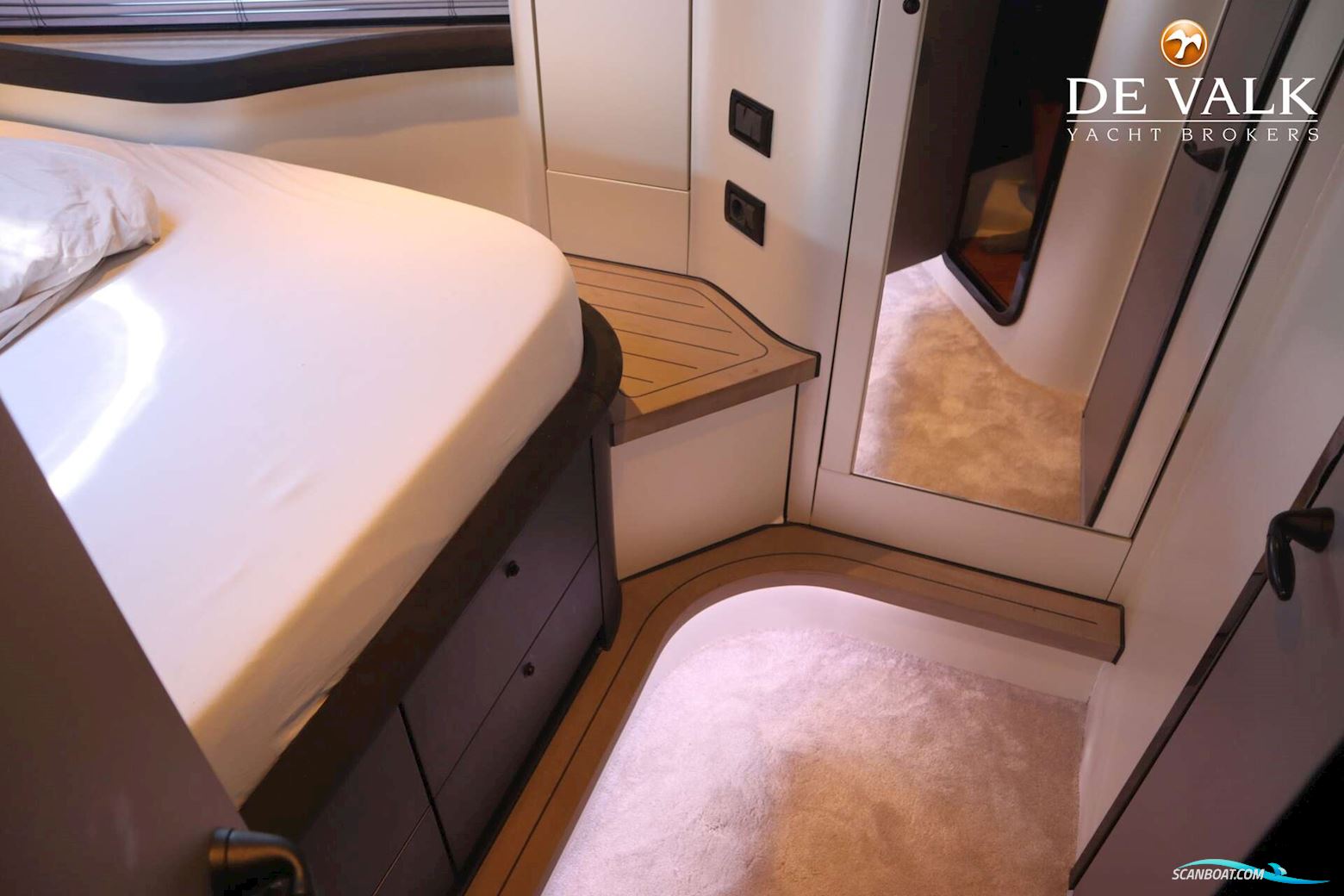 Sunseeker Predator 56