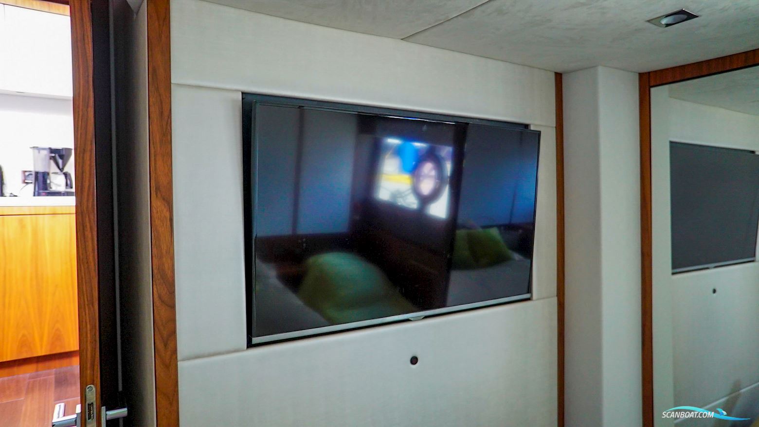 Sunseeker Predator 57