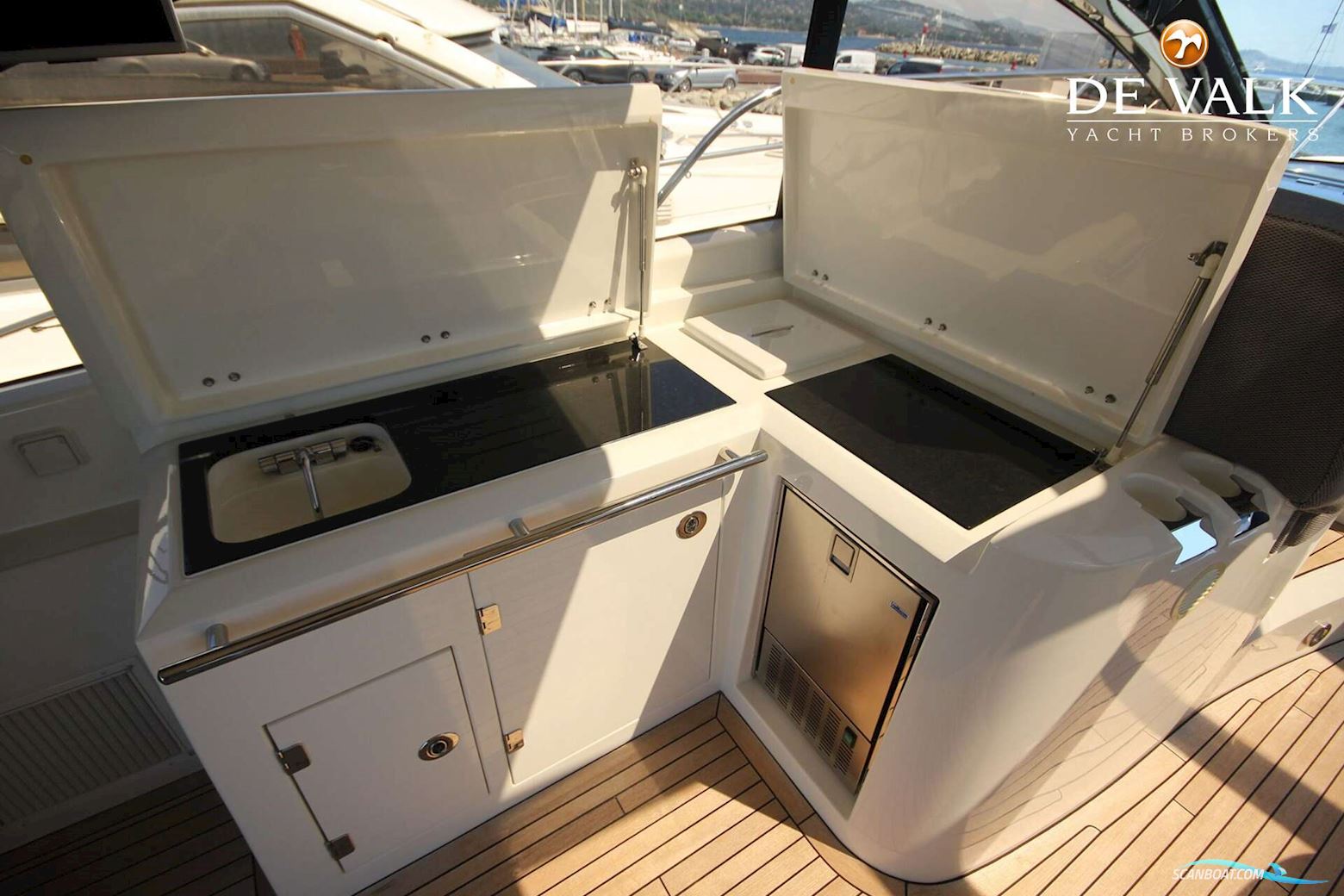 Sunseeker Predator 60