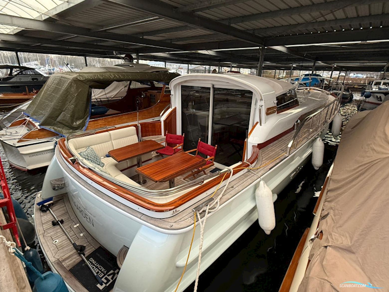 Super Van Craft 13.20 River