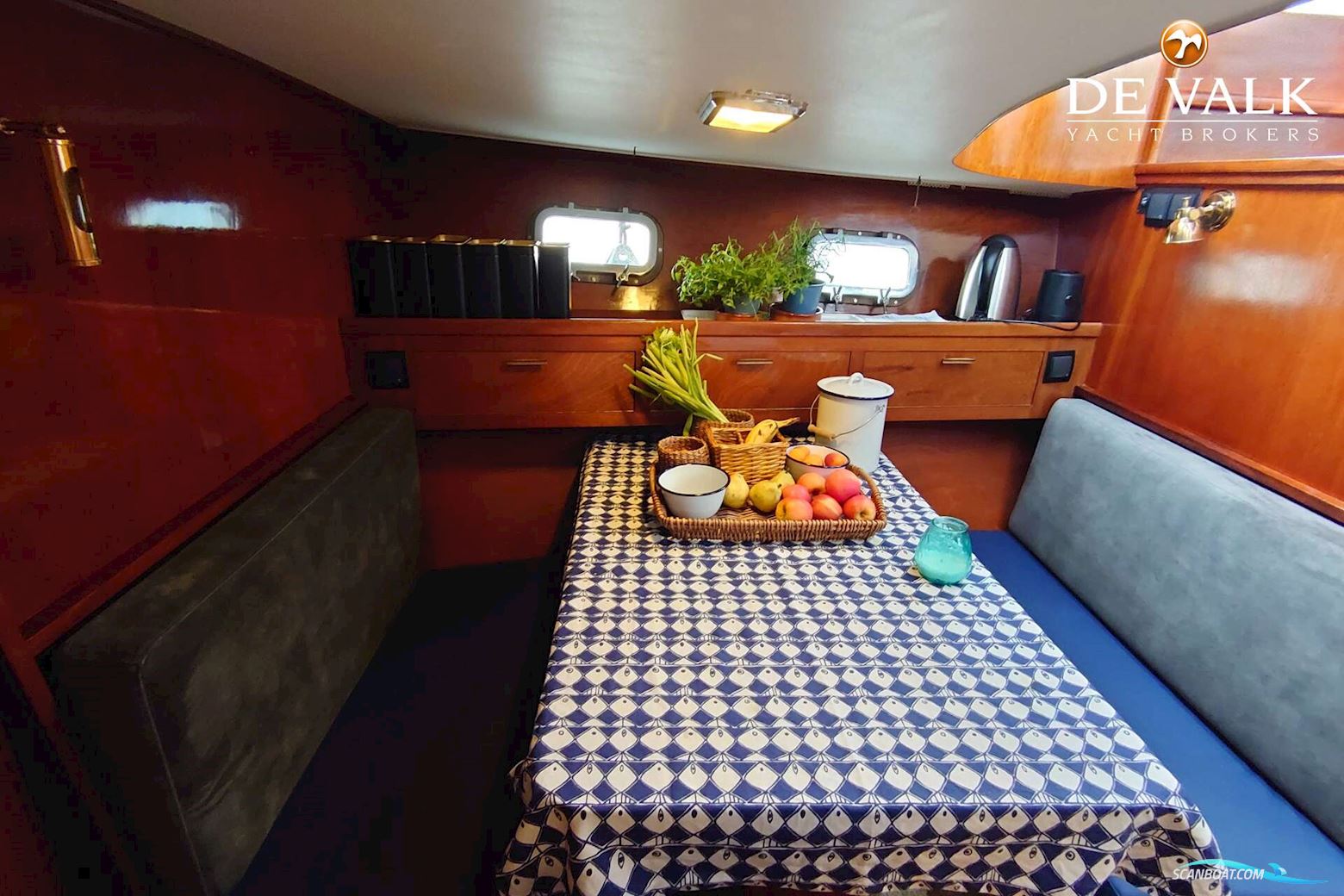 Super Van Craft 1320