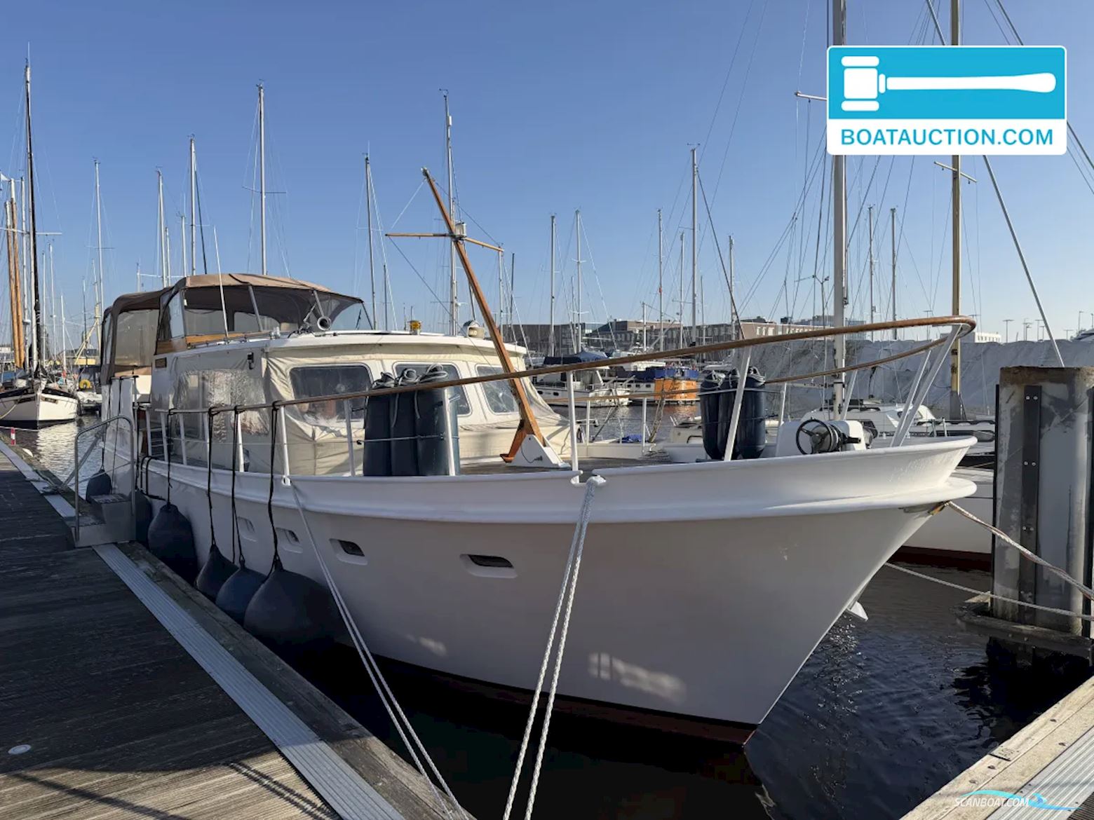 Super Van Craft 13.50 Motorbåd 1978, med Volvo Penta motor, Holland