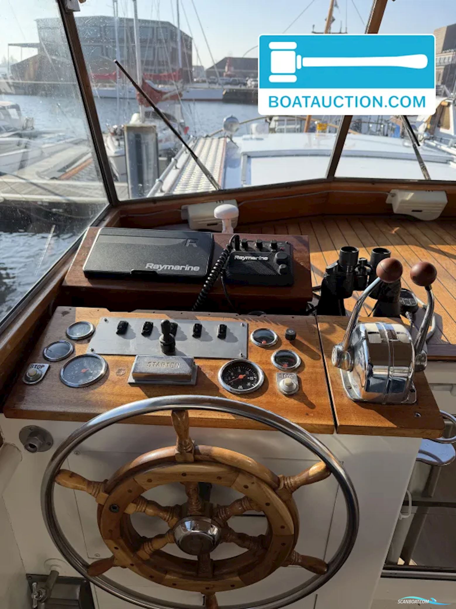 Super Van Craft 13.50