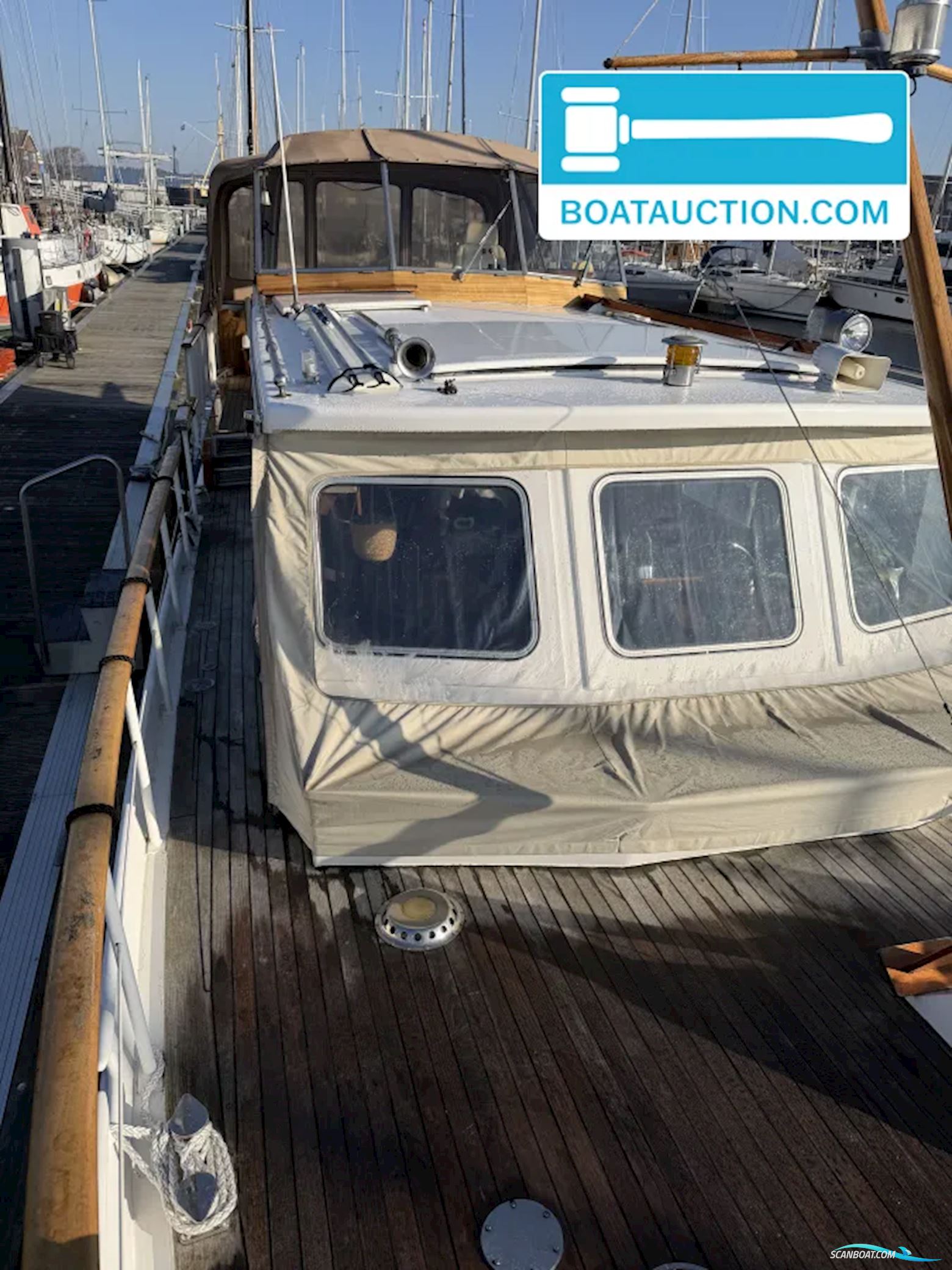 Super Van Craft 13.50