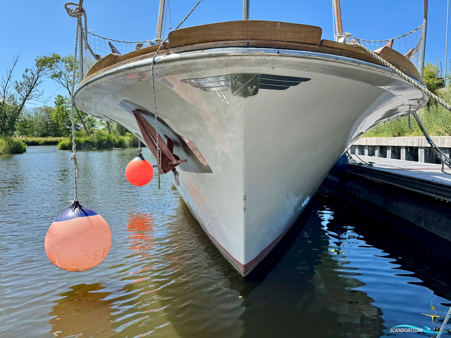 Super Van Craft 13.80