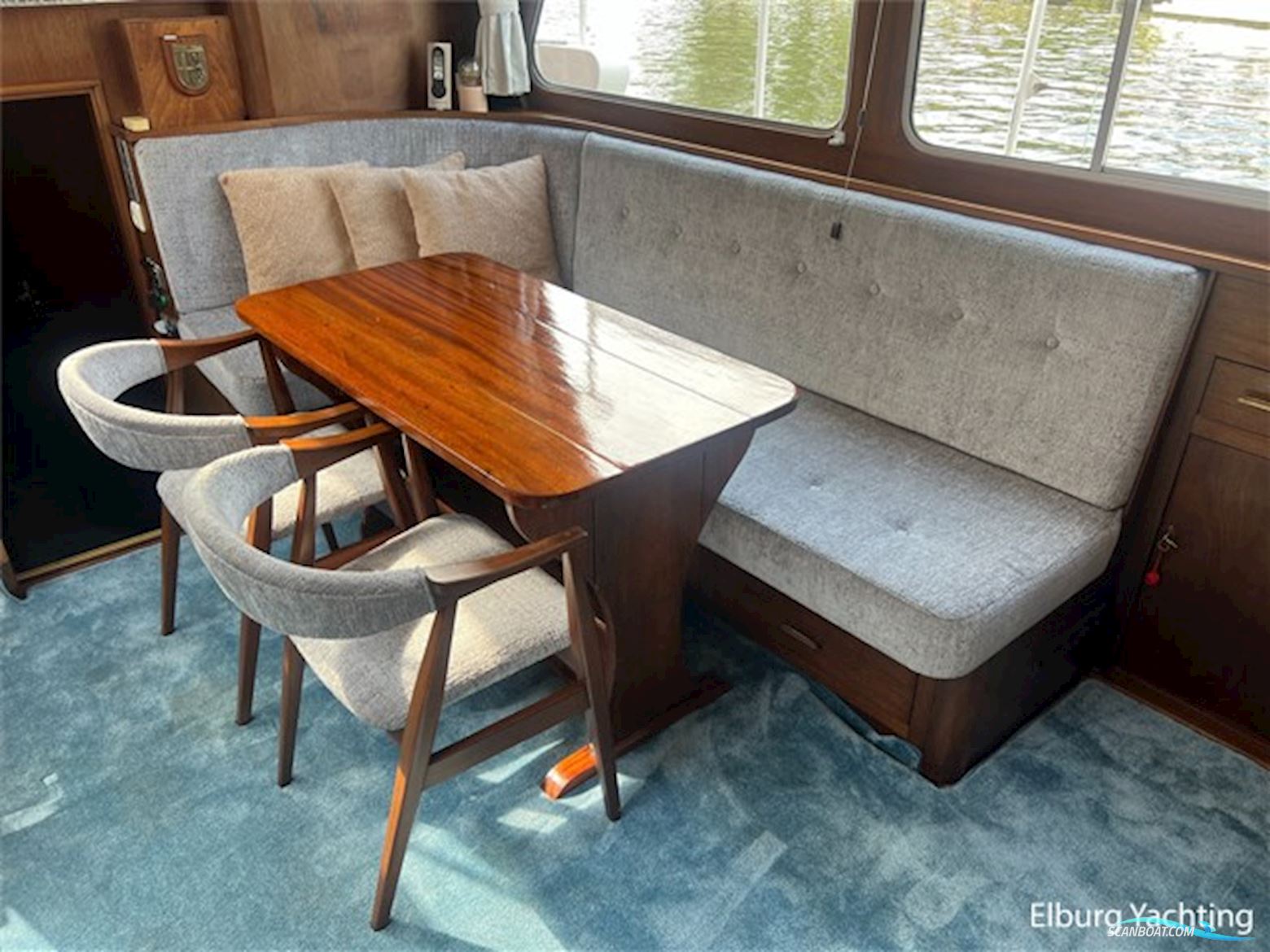 Super Van Craft 13.80